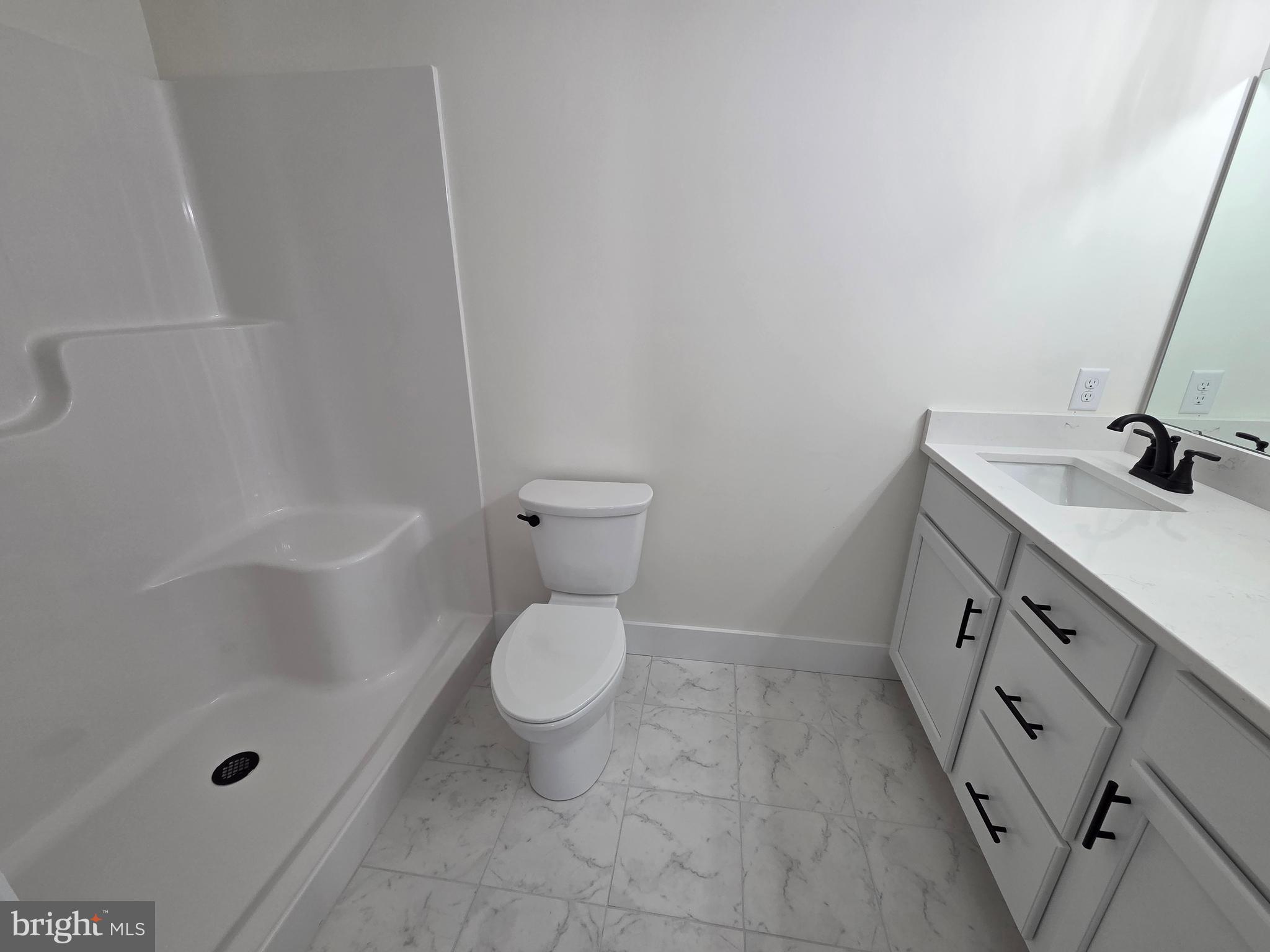 BUSBEES POINT COVE - Residential