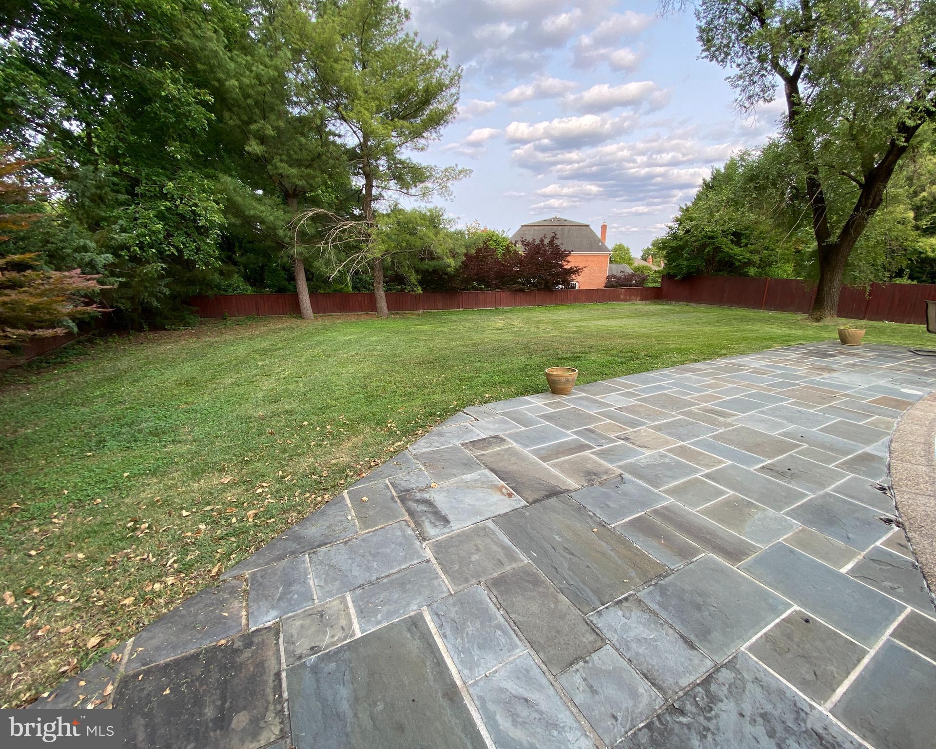 MCAULEY PARK - Residential