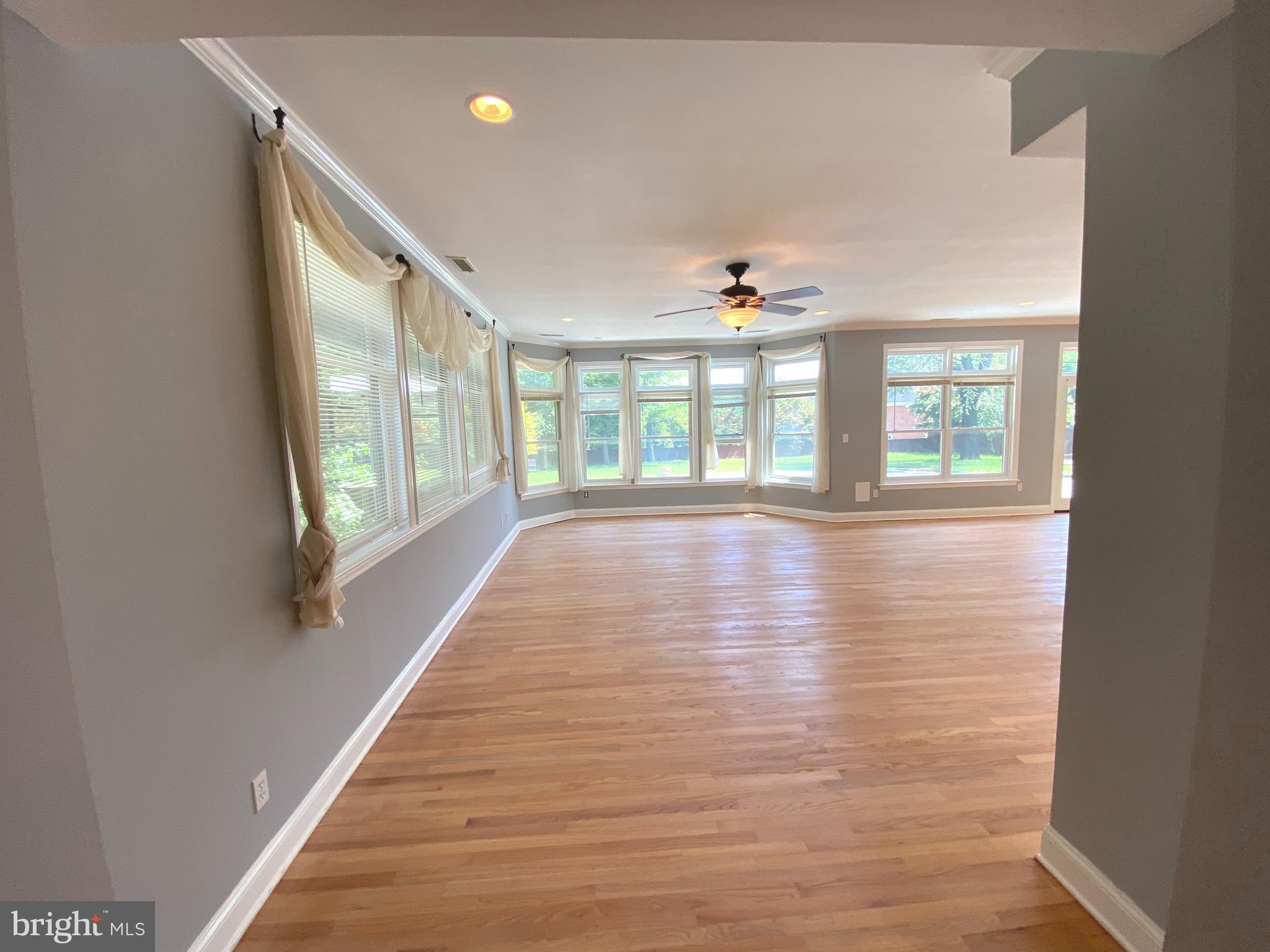 MCAULEY PARK - Residential