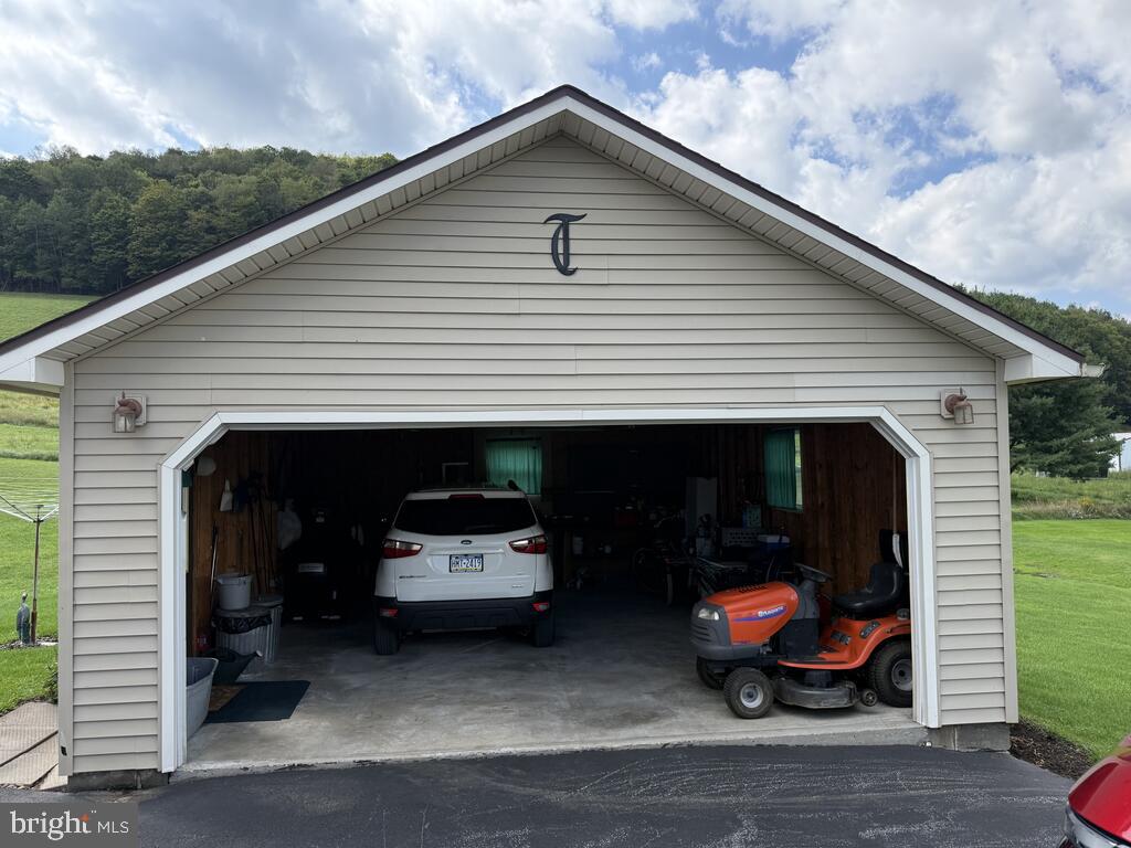 48 CONABLE AVENUE