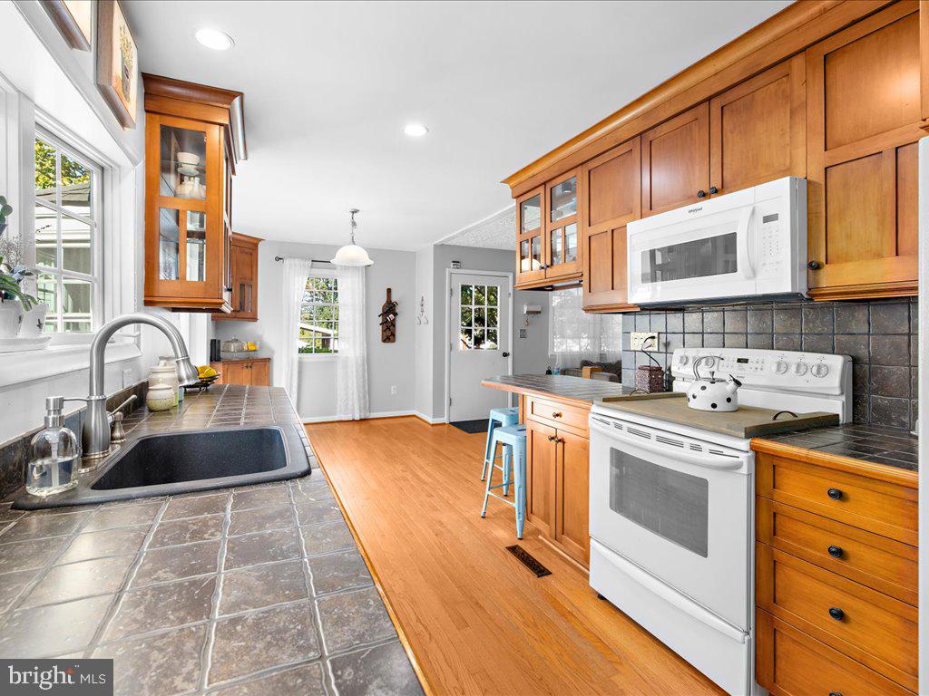 RIVIERA BEACH - Residential