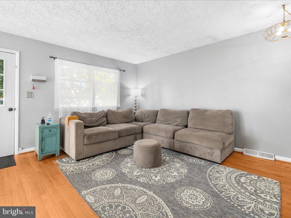 RIVIERA BEACH - Residential