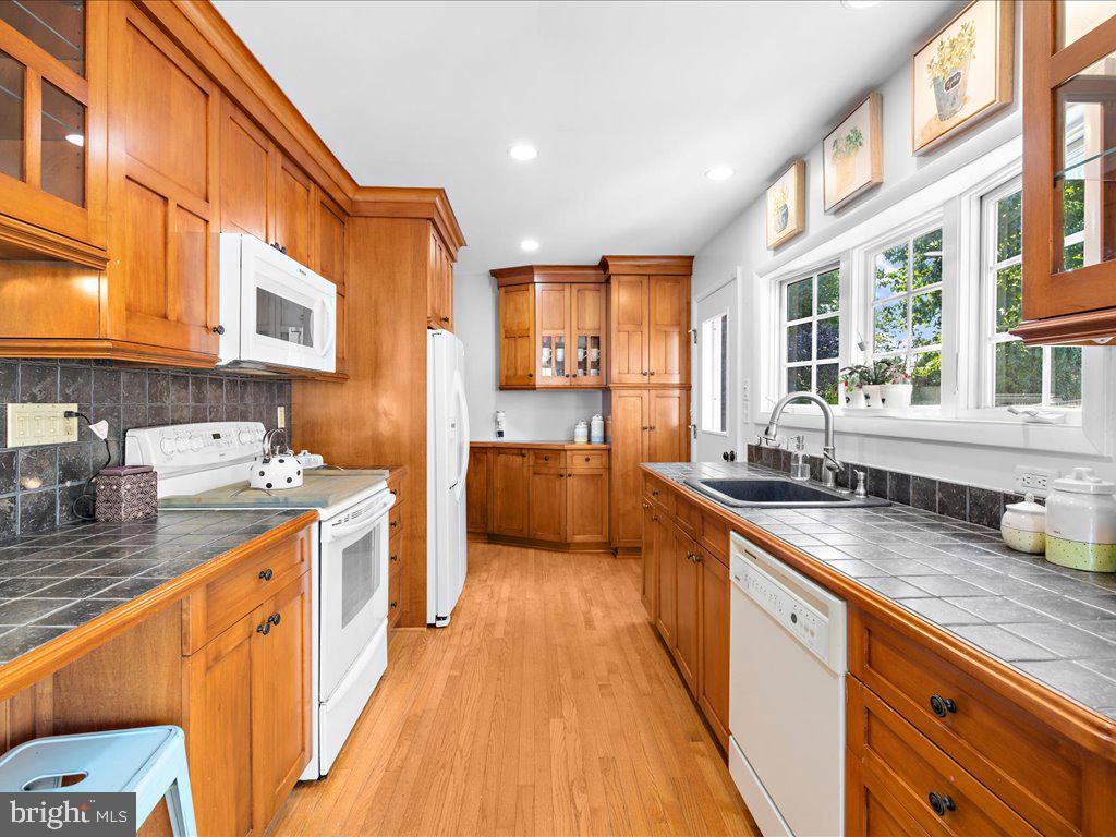 RIVIERA BEACH - Residential