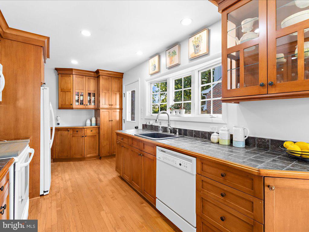 RIVIERA BEACH - Residential