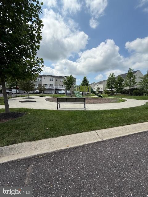 WASHINGTON SQUARE - Residential Lease