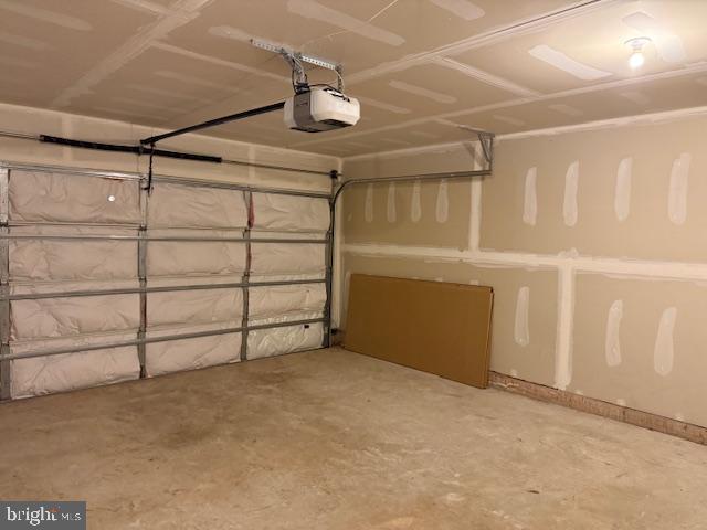 WASHINGTON SQUARE - Residential Lease