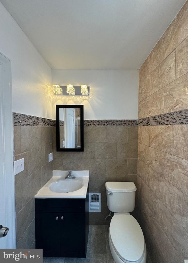 NORTHEAST READING - Residential Lease