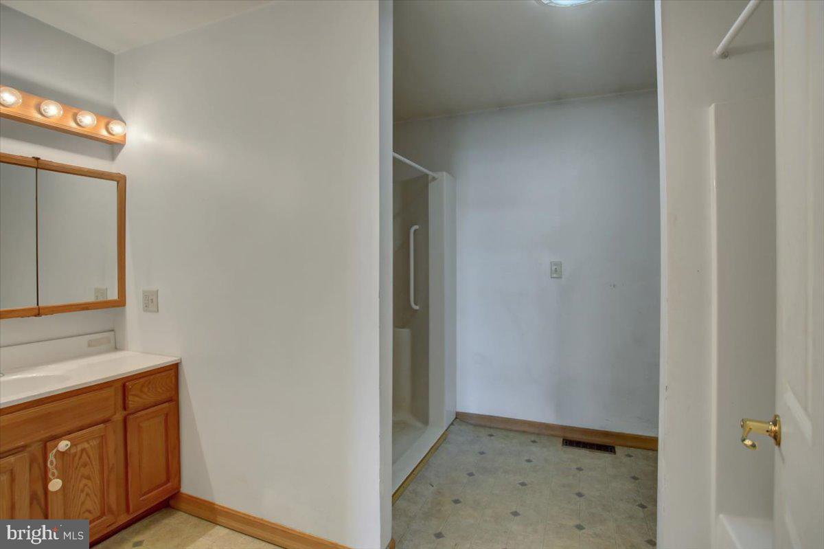 DUBLIN TOWNSHIP - Residential