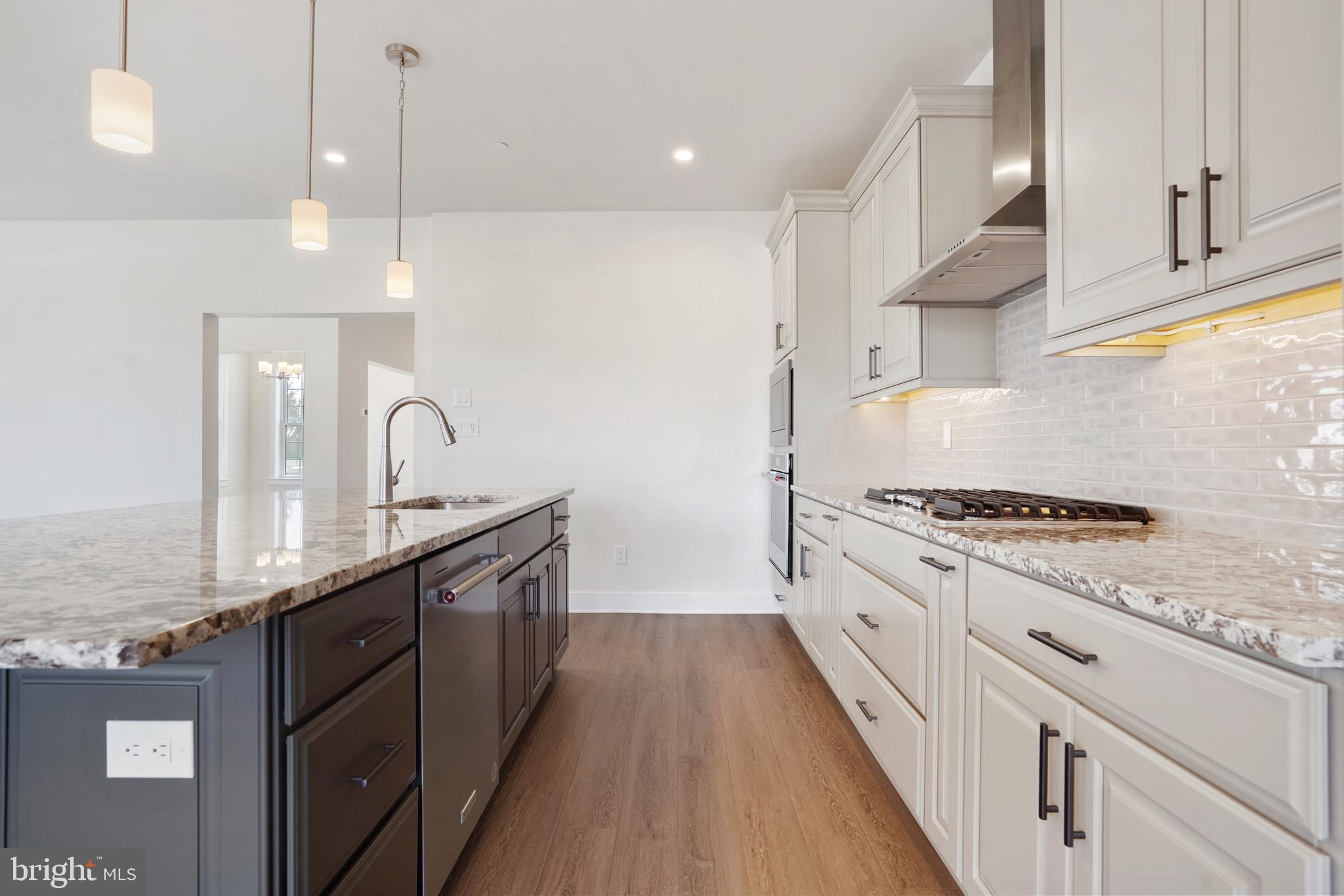 BARCLAY HILL - Residential