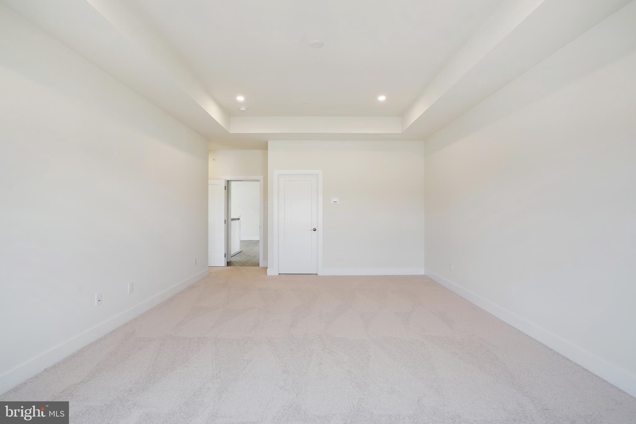 BARCLAY HILL - Residential