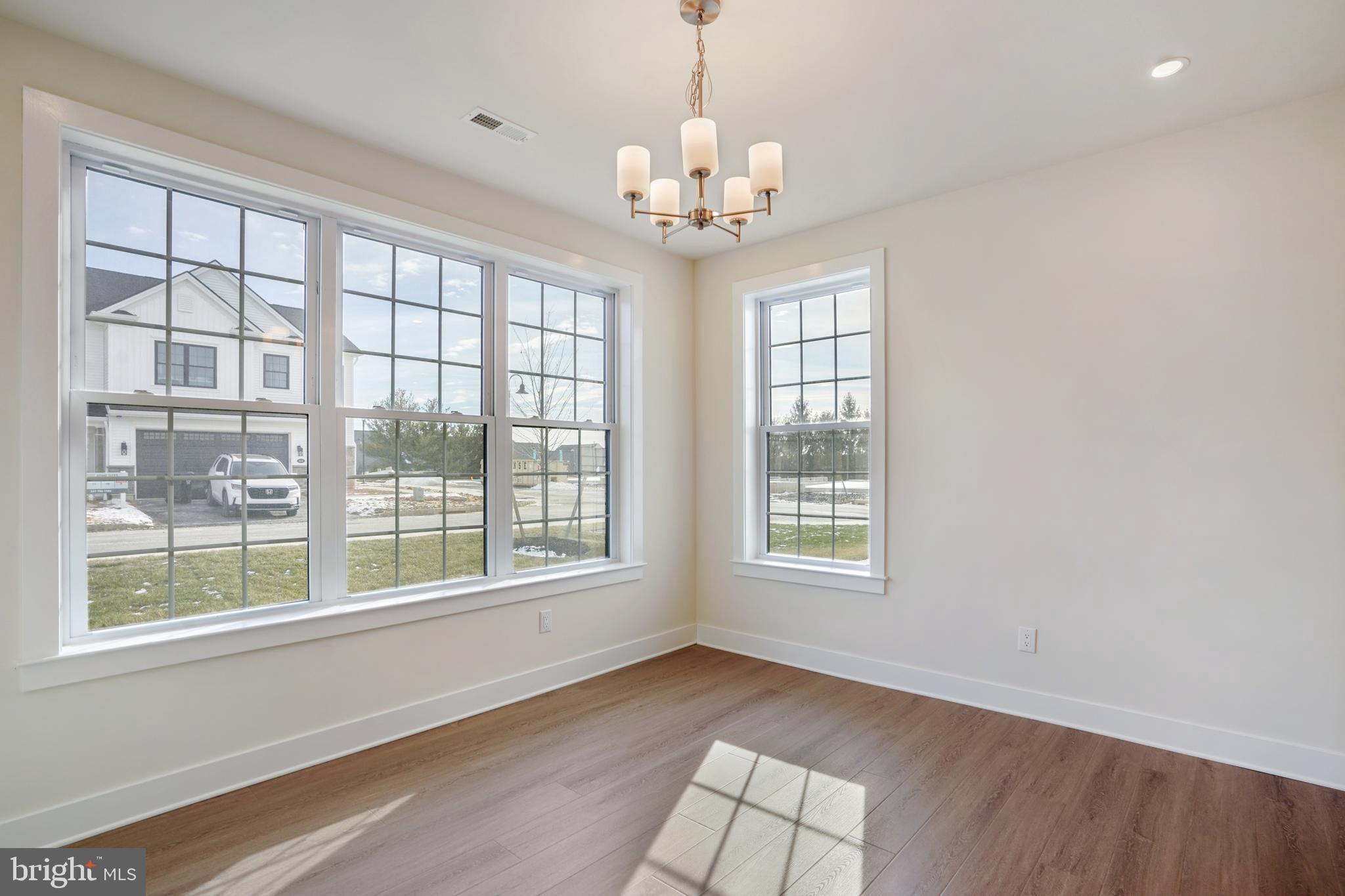 BARCLAY HILL - Residential