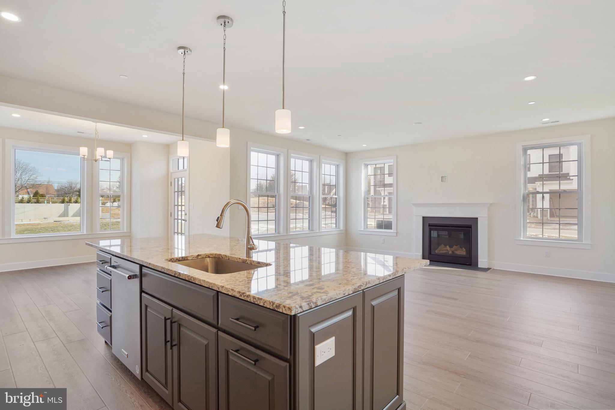 BARCLAY HILL - Residential