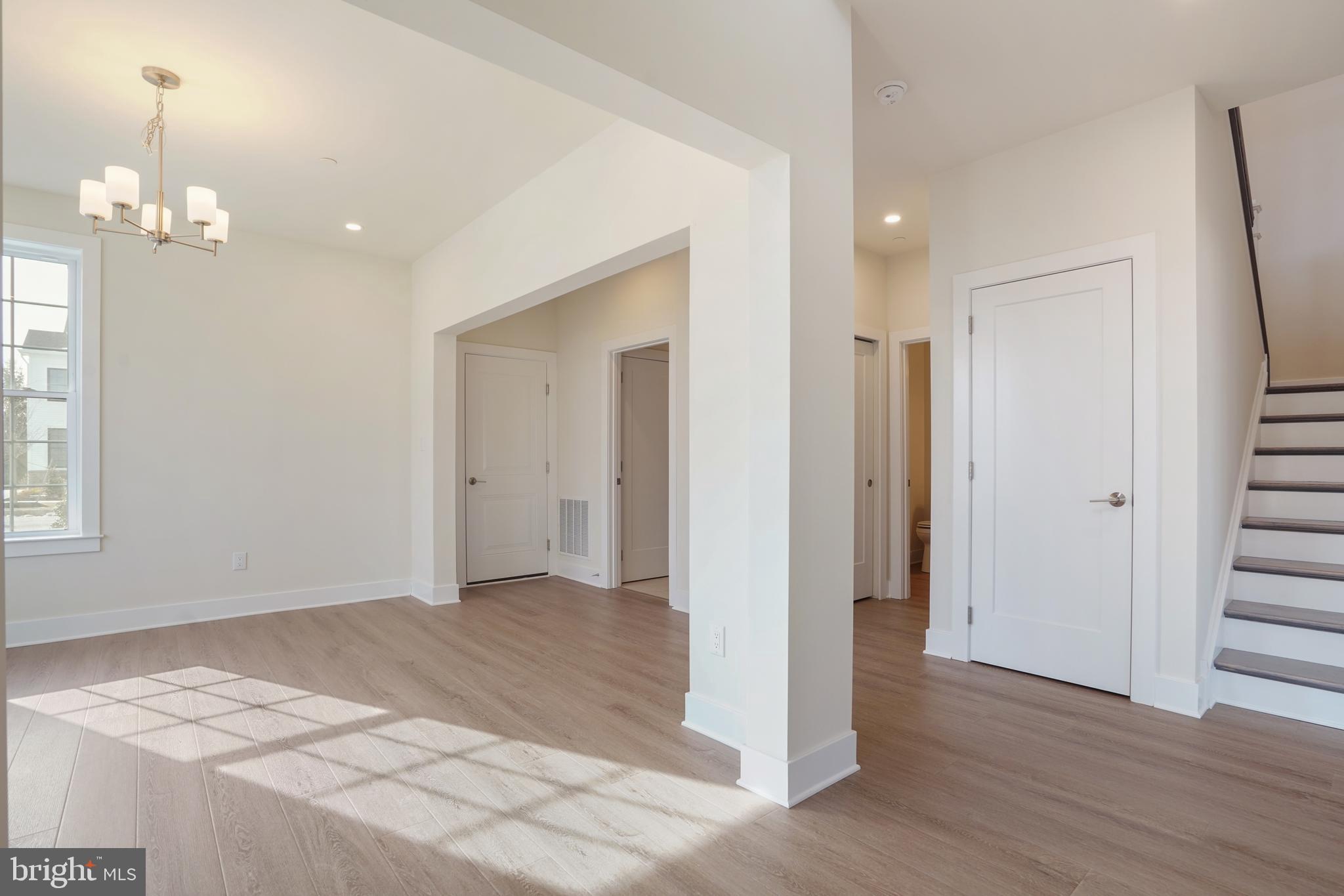 BARCLAY HILL - Residential