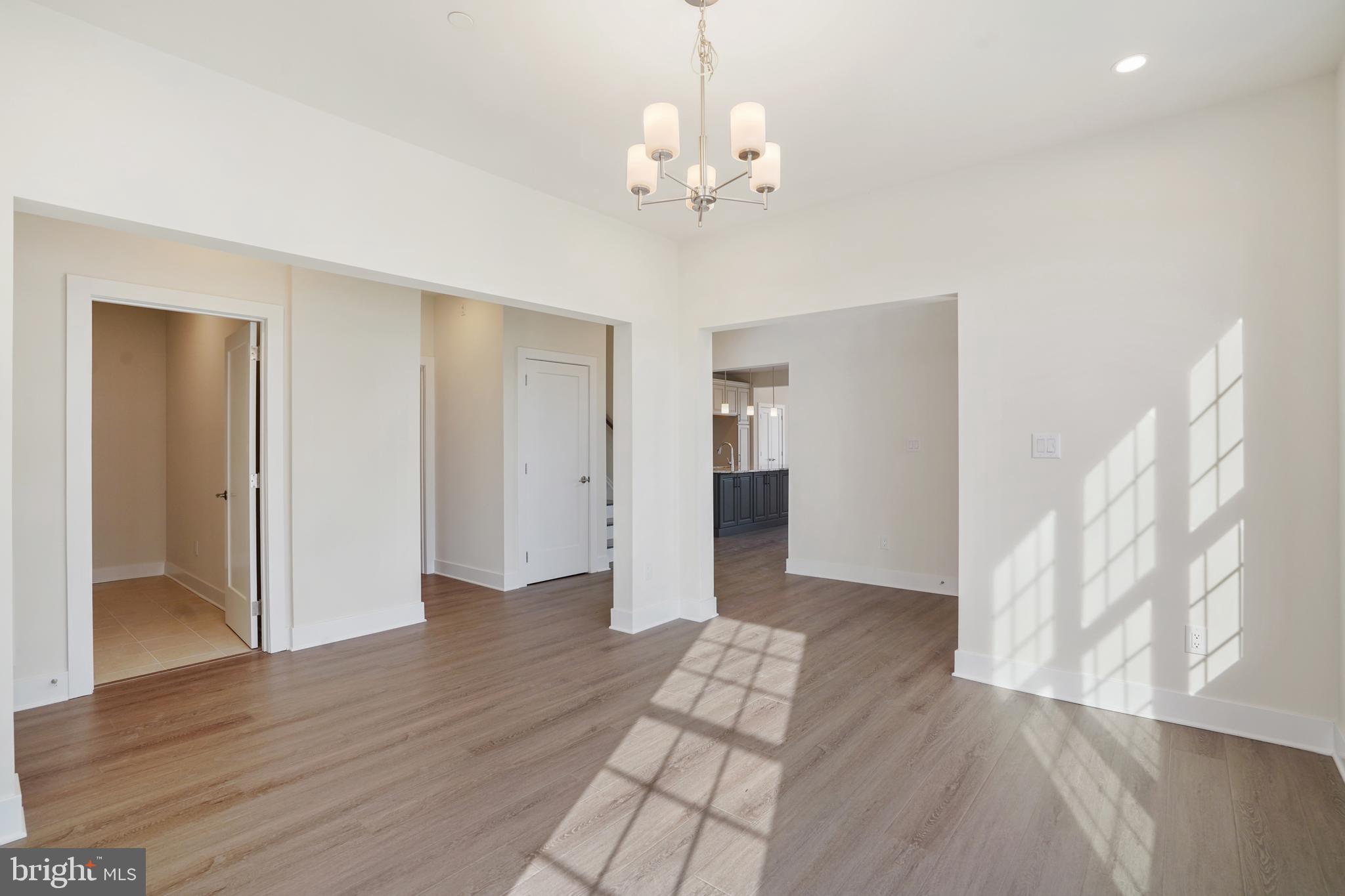 BARCLAY HILL - Residential