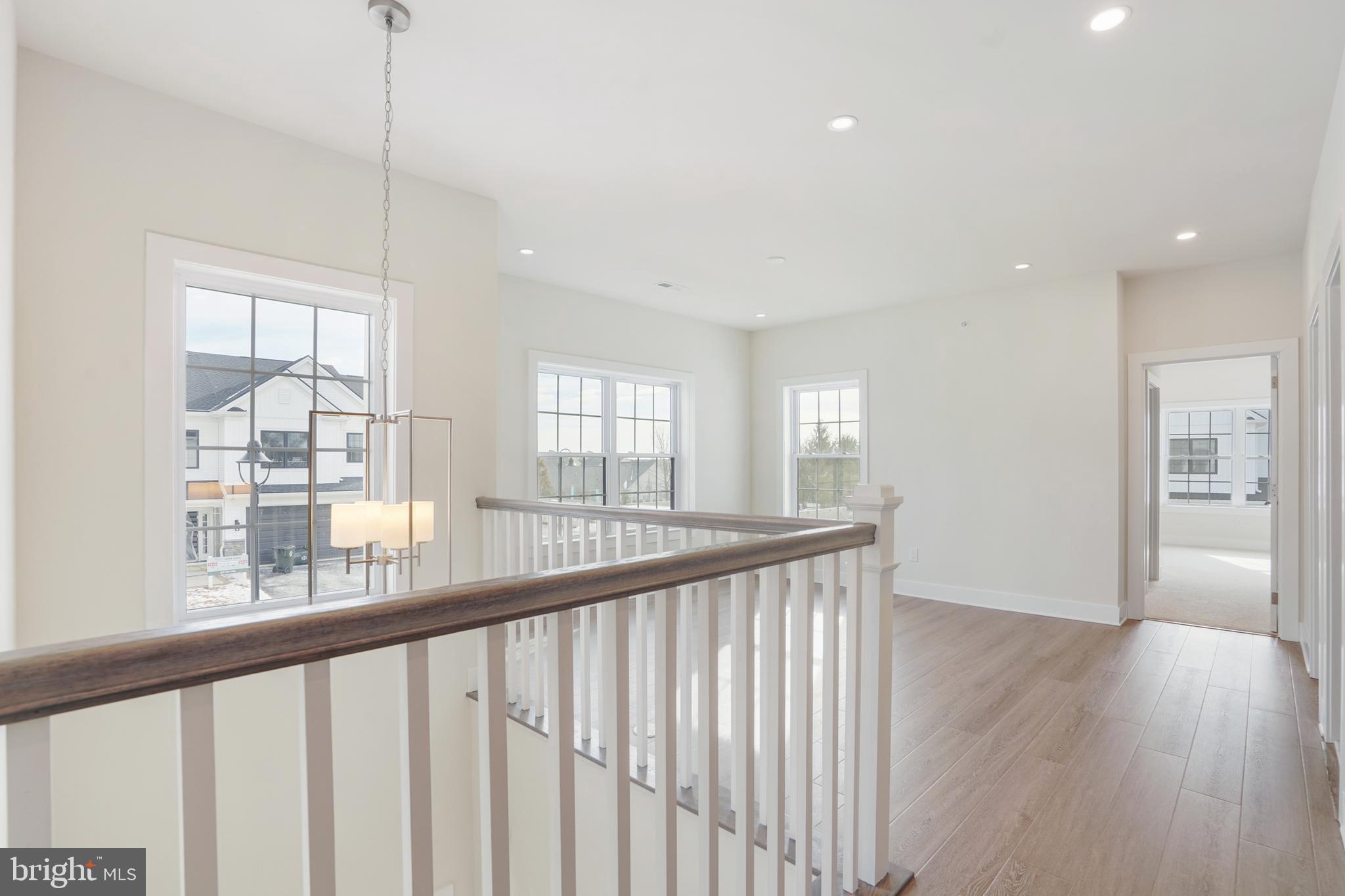 BARCLAY HILL - Residential