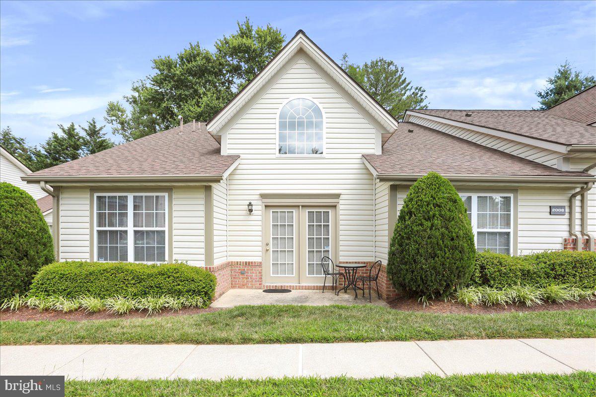 WINIFRED MANOR - Residential