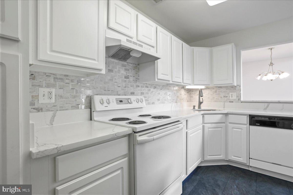 WINIFRED MANOR - Residential