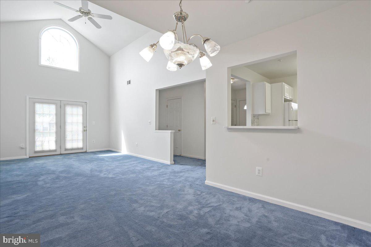 WINIFRED MANOR - Residential