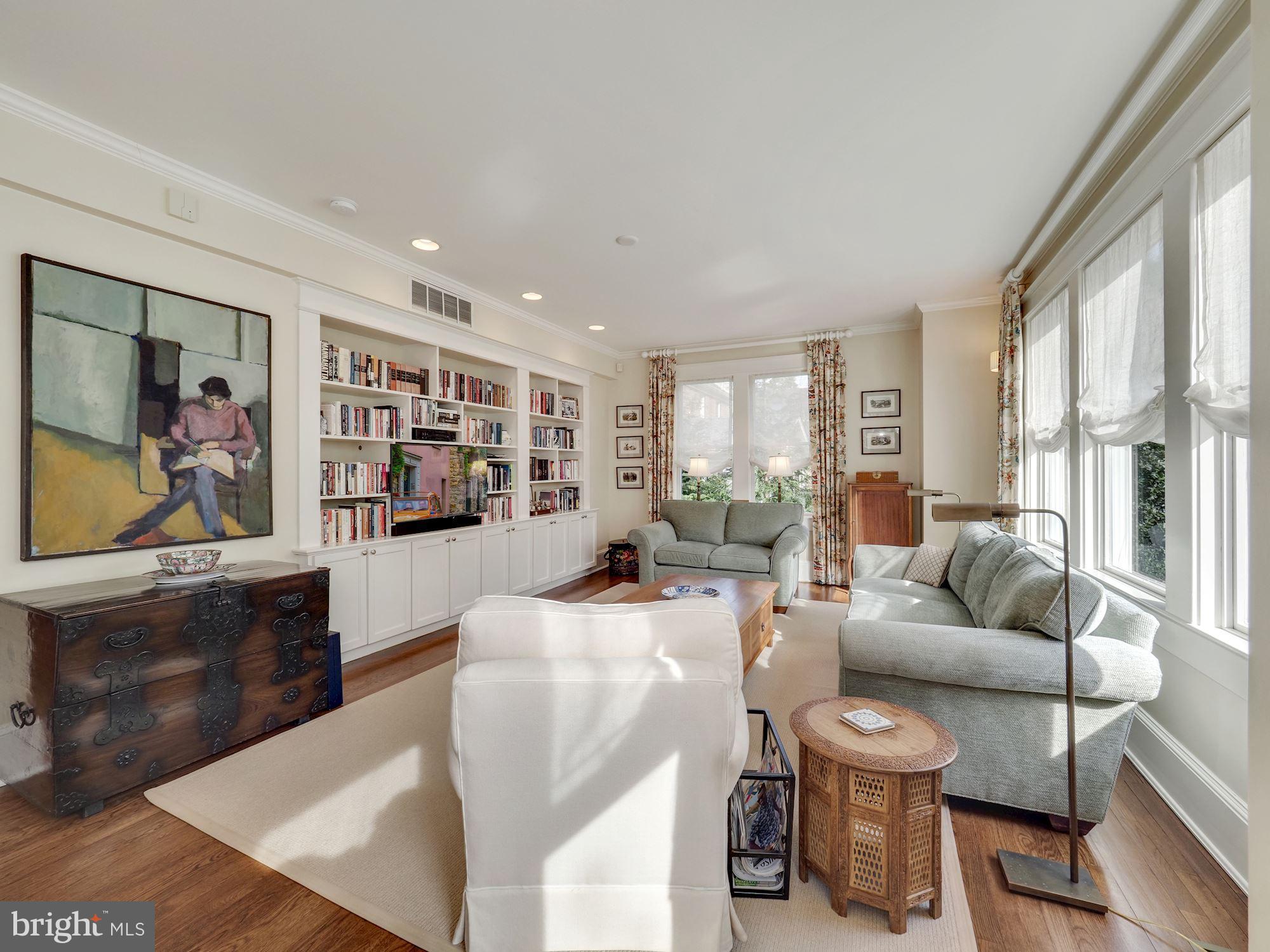 CHEVY CHASE - Residential