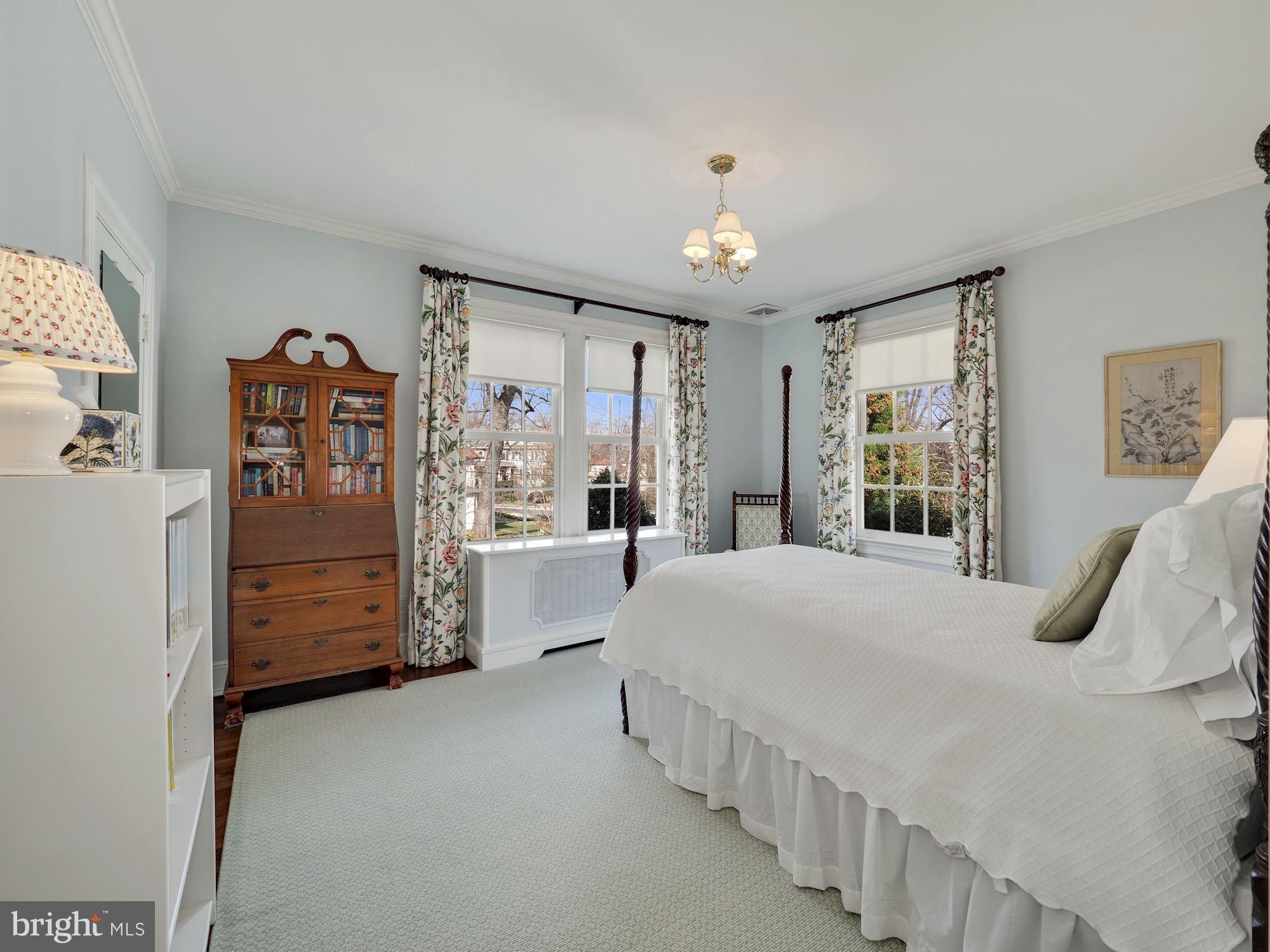 CHEVY CHASE - Residential