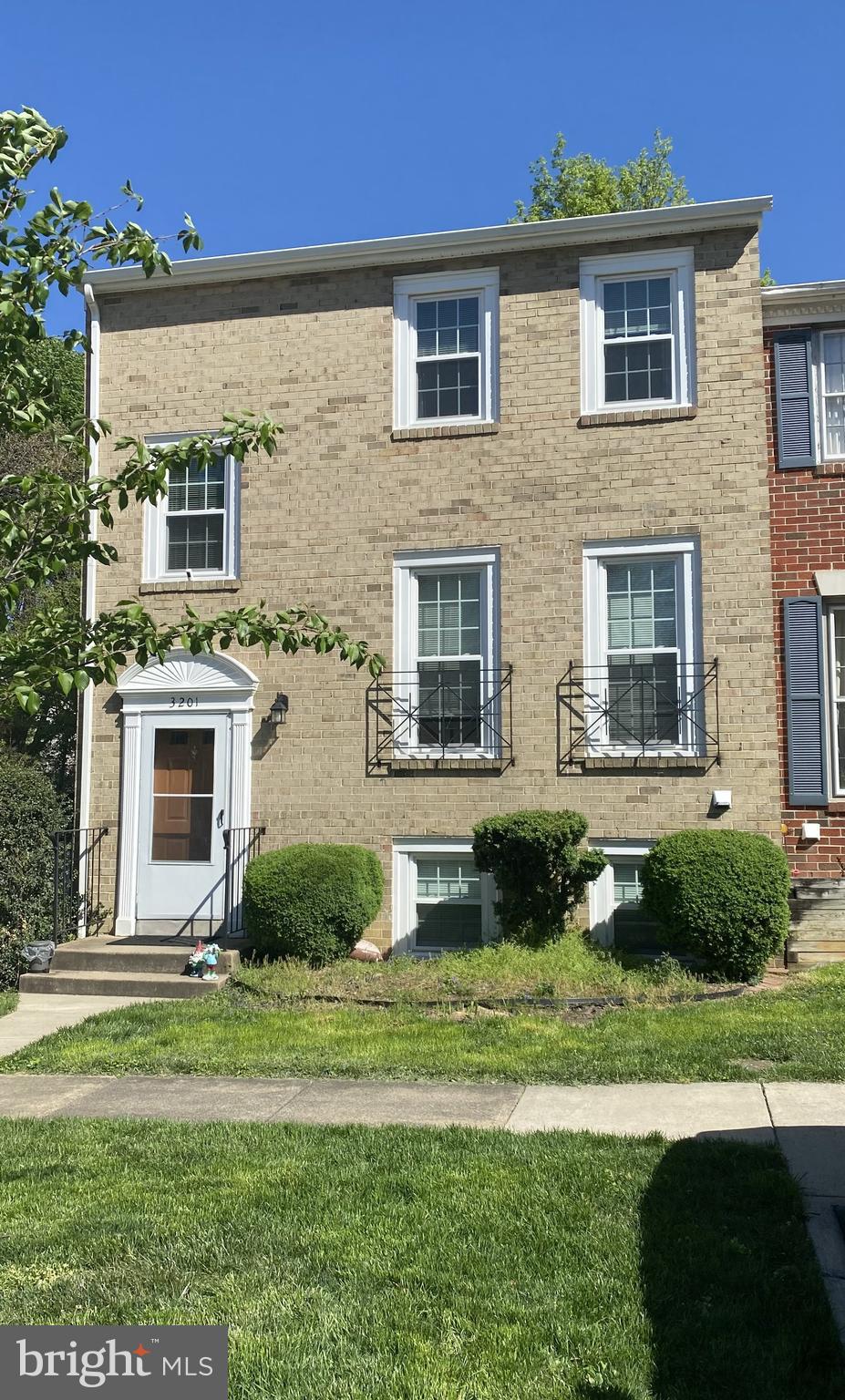 ARROWOOD - Residential