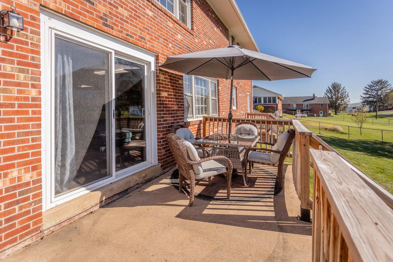 AVONDALE ACRES - Residential