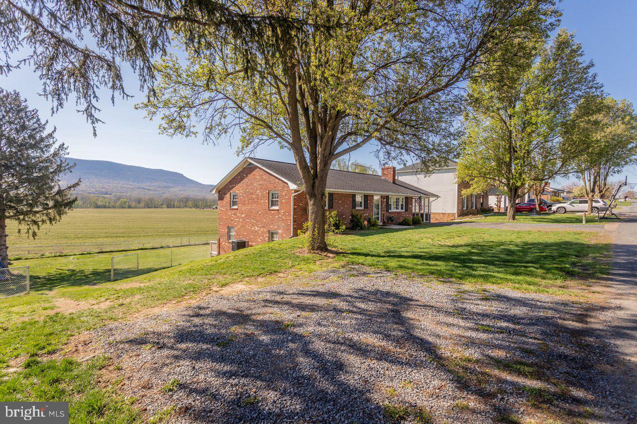 AVONDALE ACRES - Residential