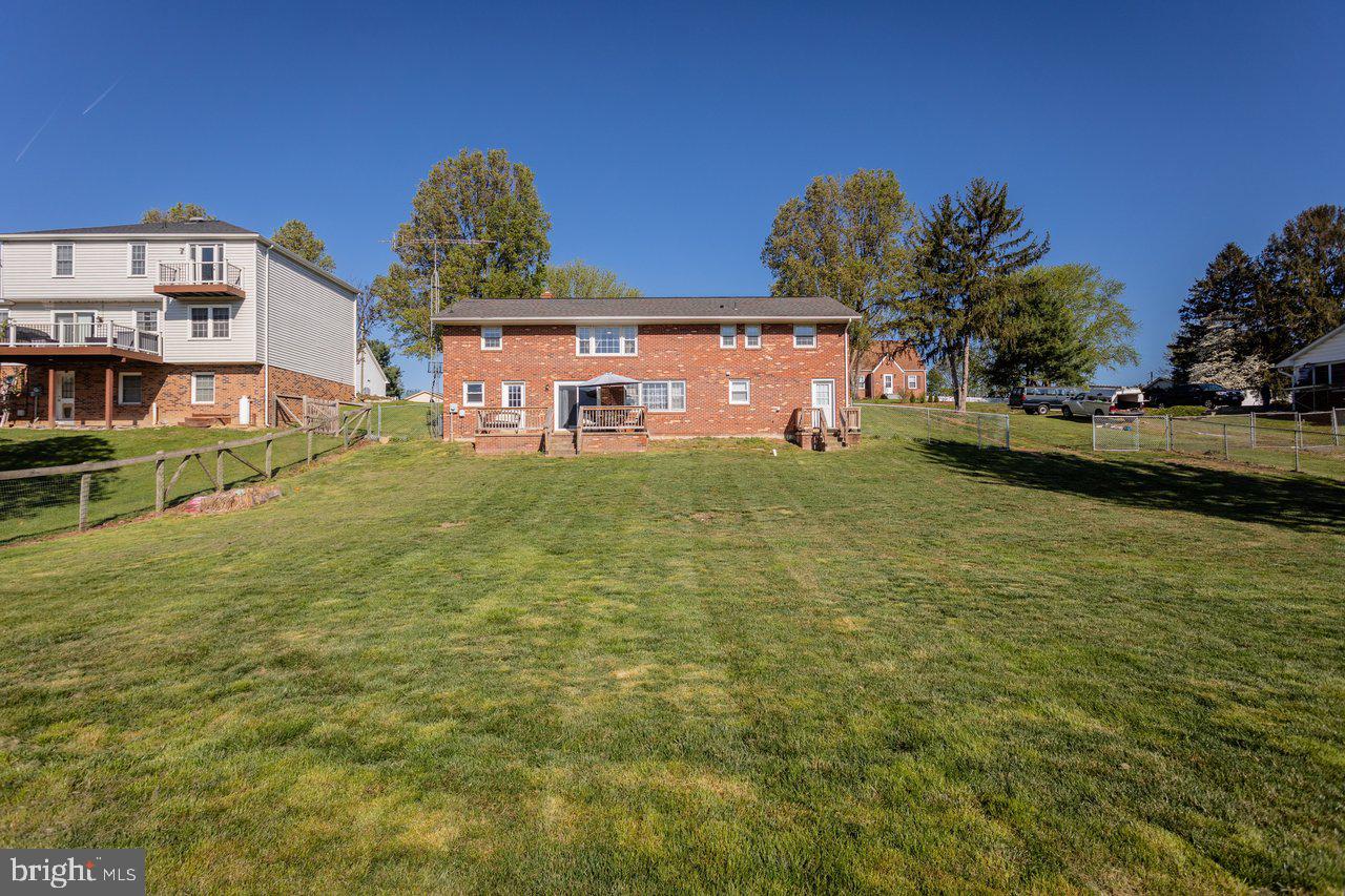 AVONDALE ACRES - Residential