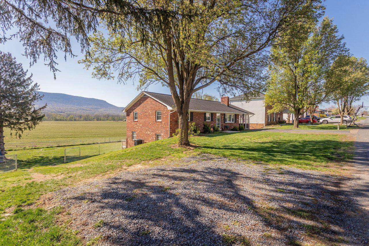 AVONDALE ACRES - Residential