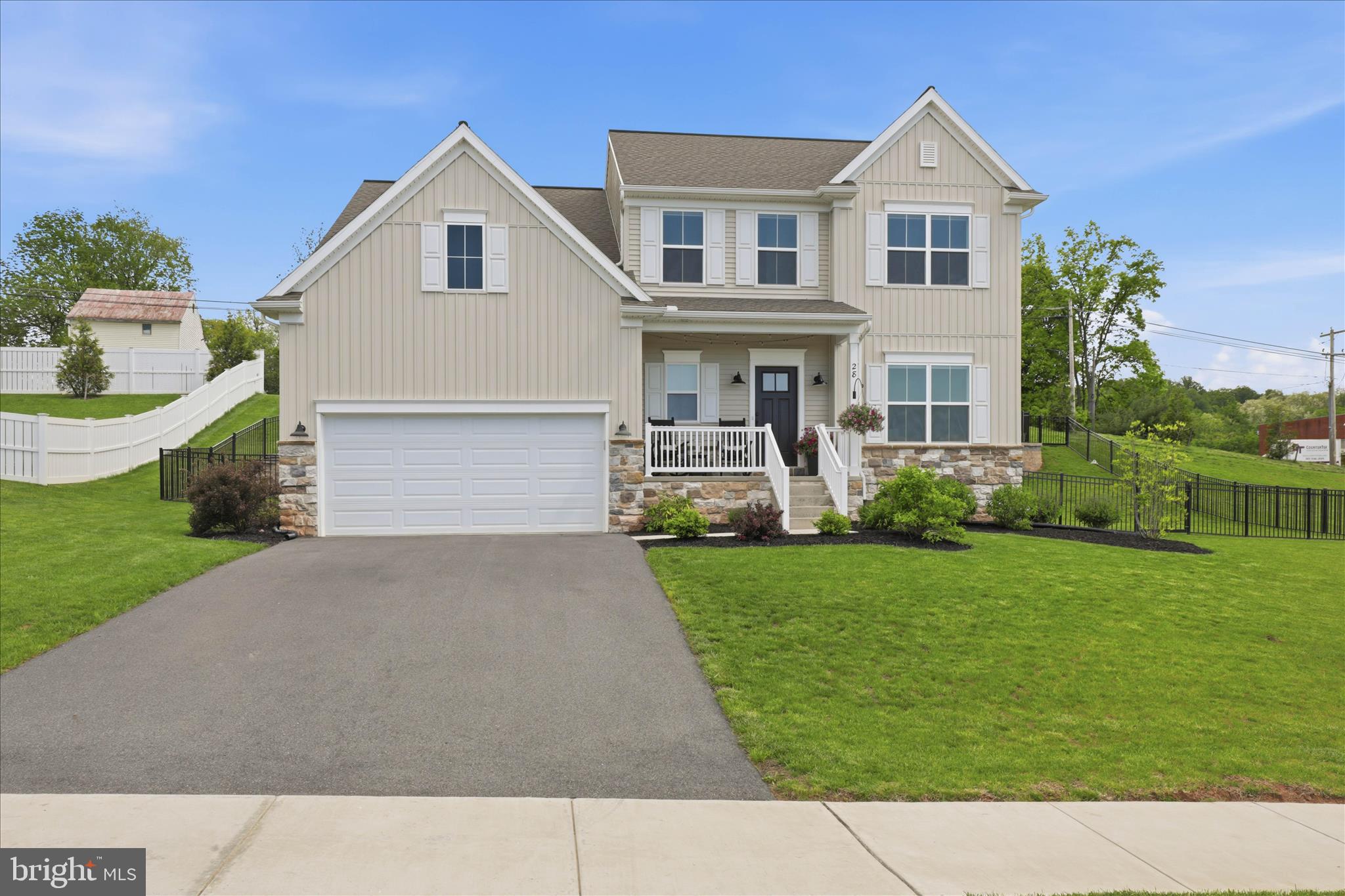 CARRIAGE HILL - Residential