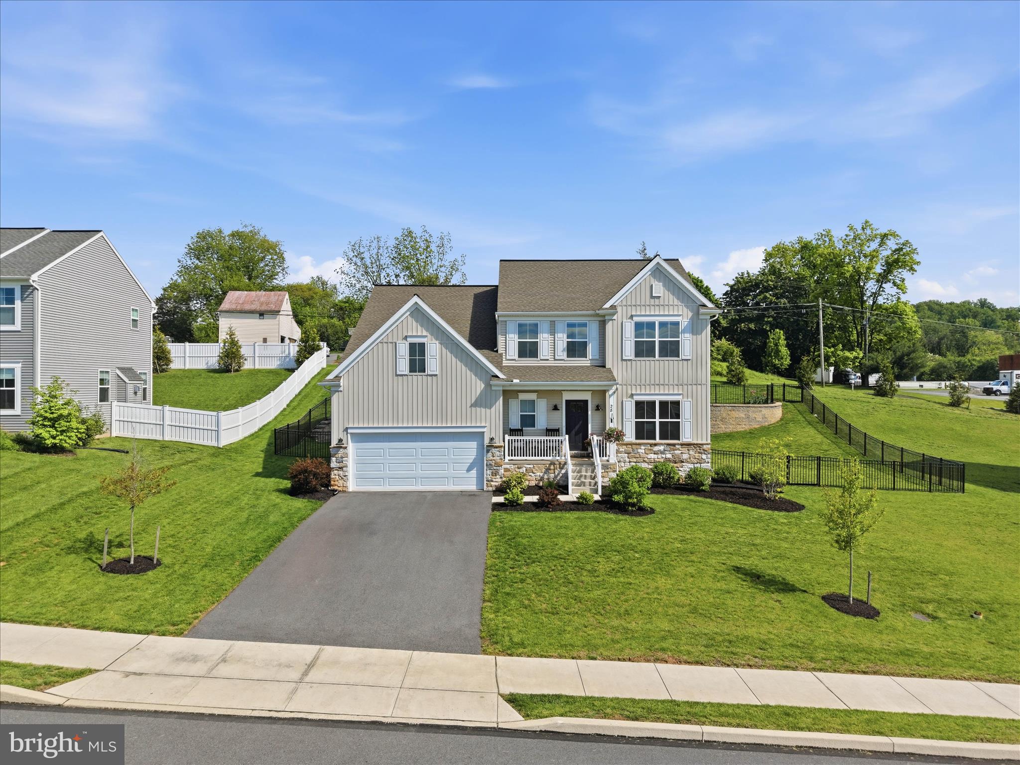 CARRIAGE HILL - Residential