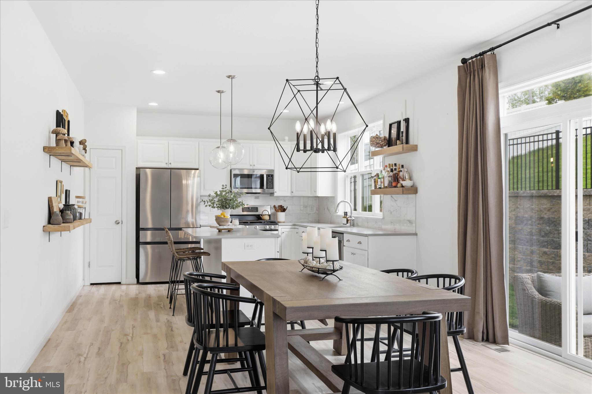 CARRIAGE HILL - Residential