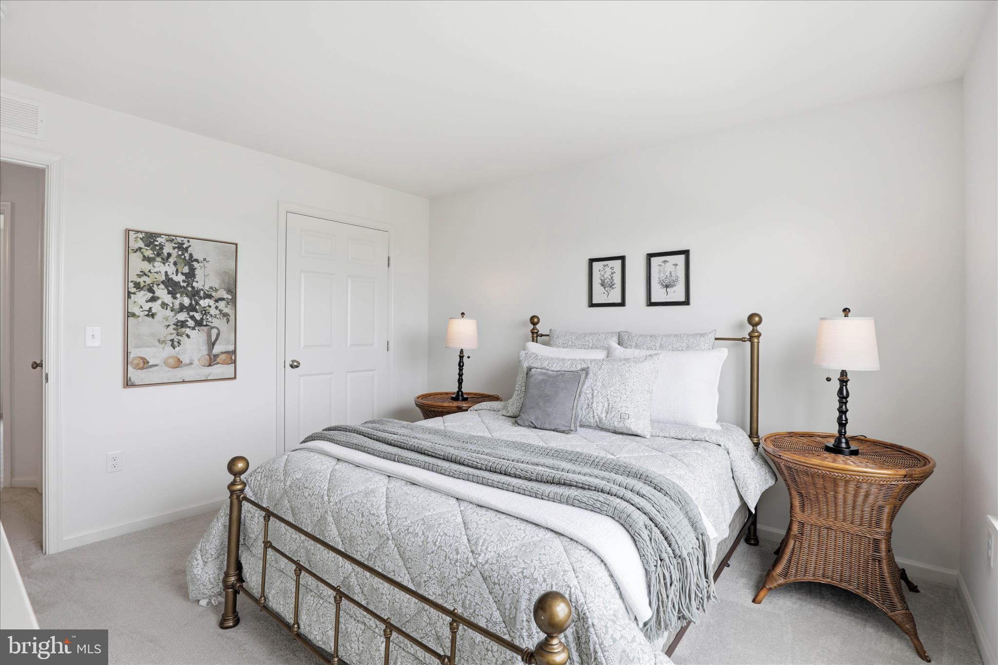 CARRIAGE HILL - Residential