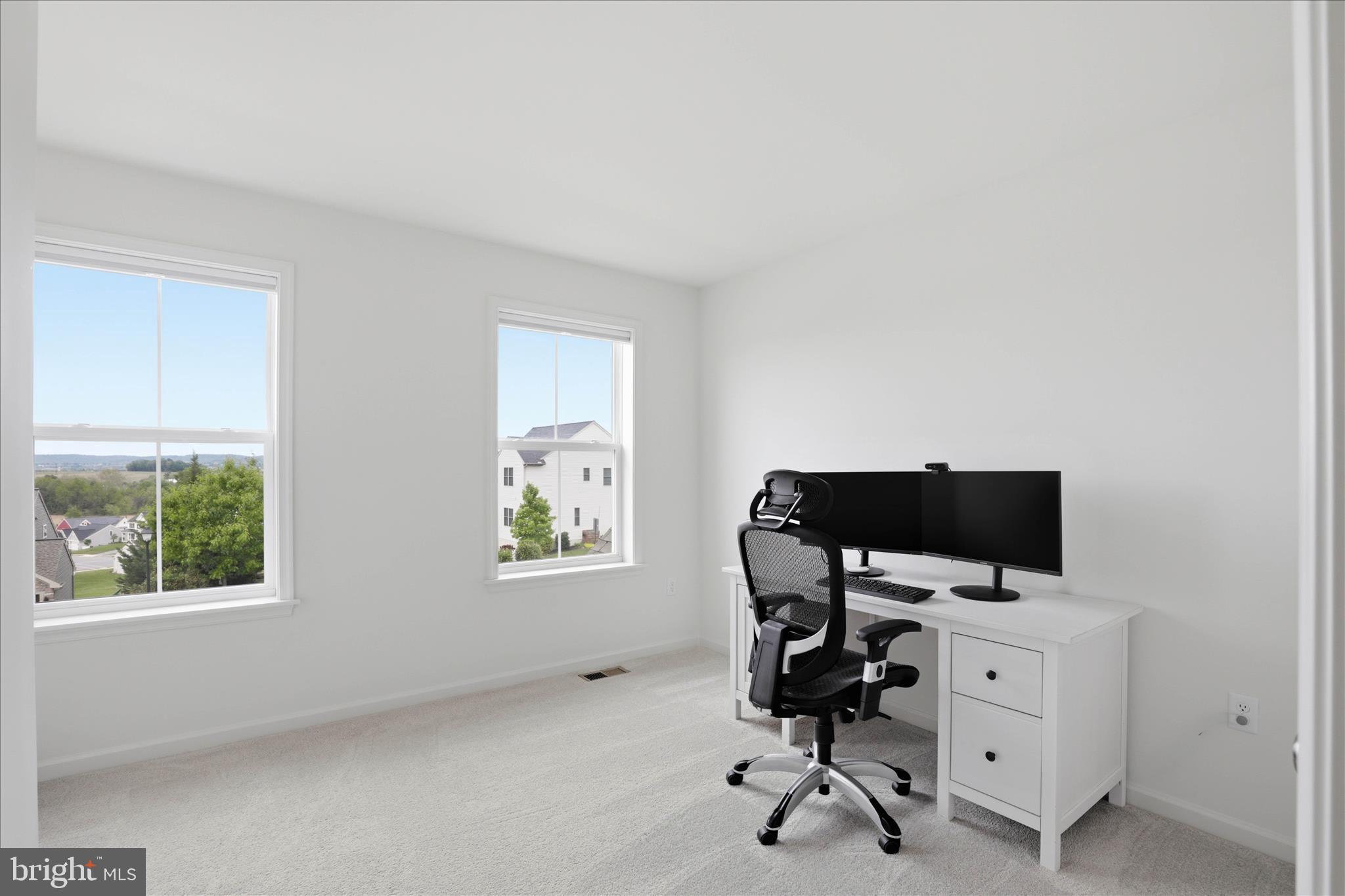 CARRIAGE HILL - Residential
