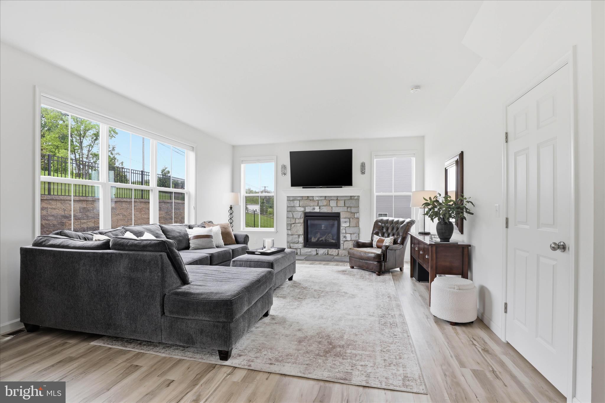 CARRIAGE HILL - Residential