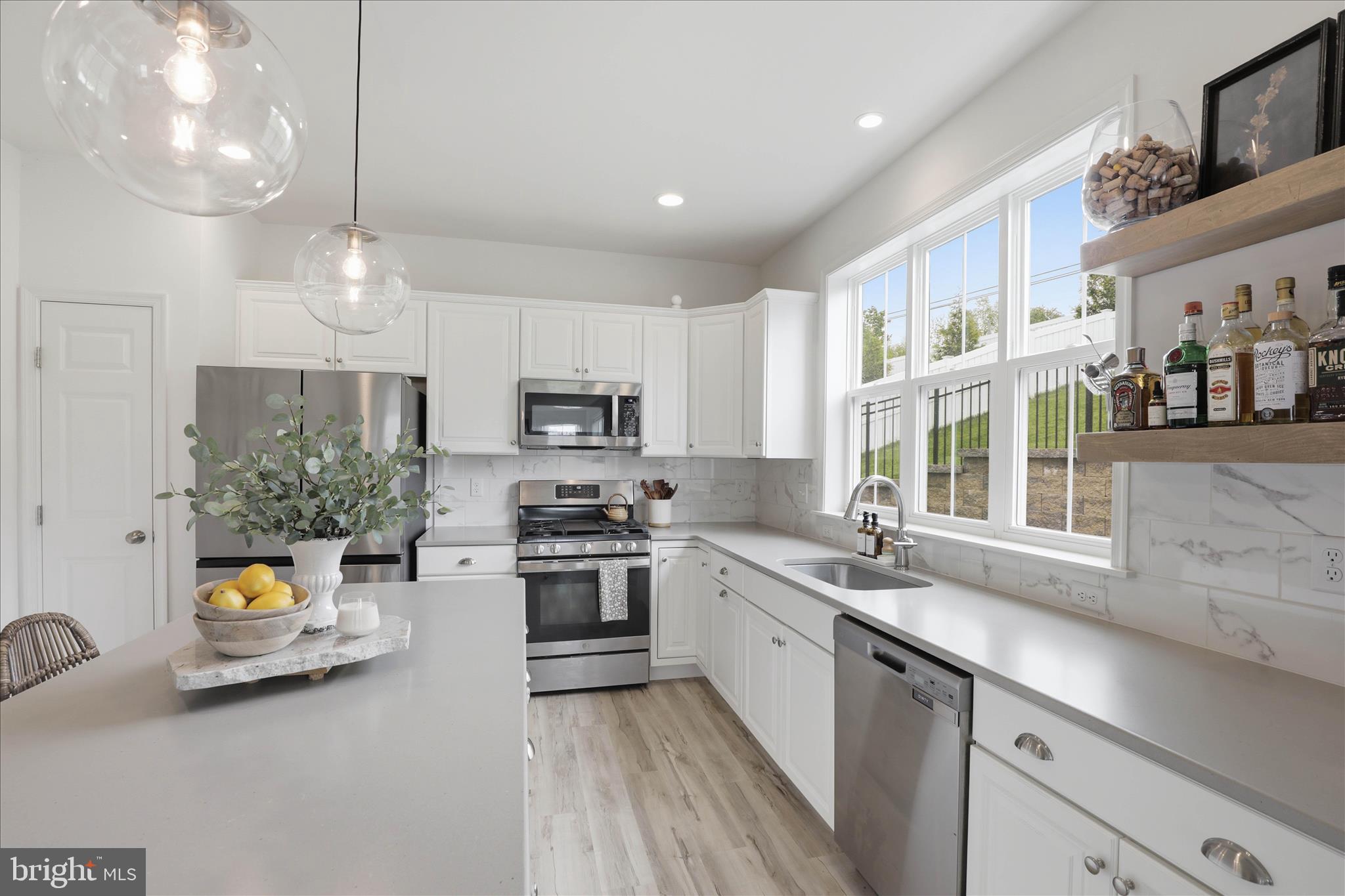 CARRIAGE HILL - Residential