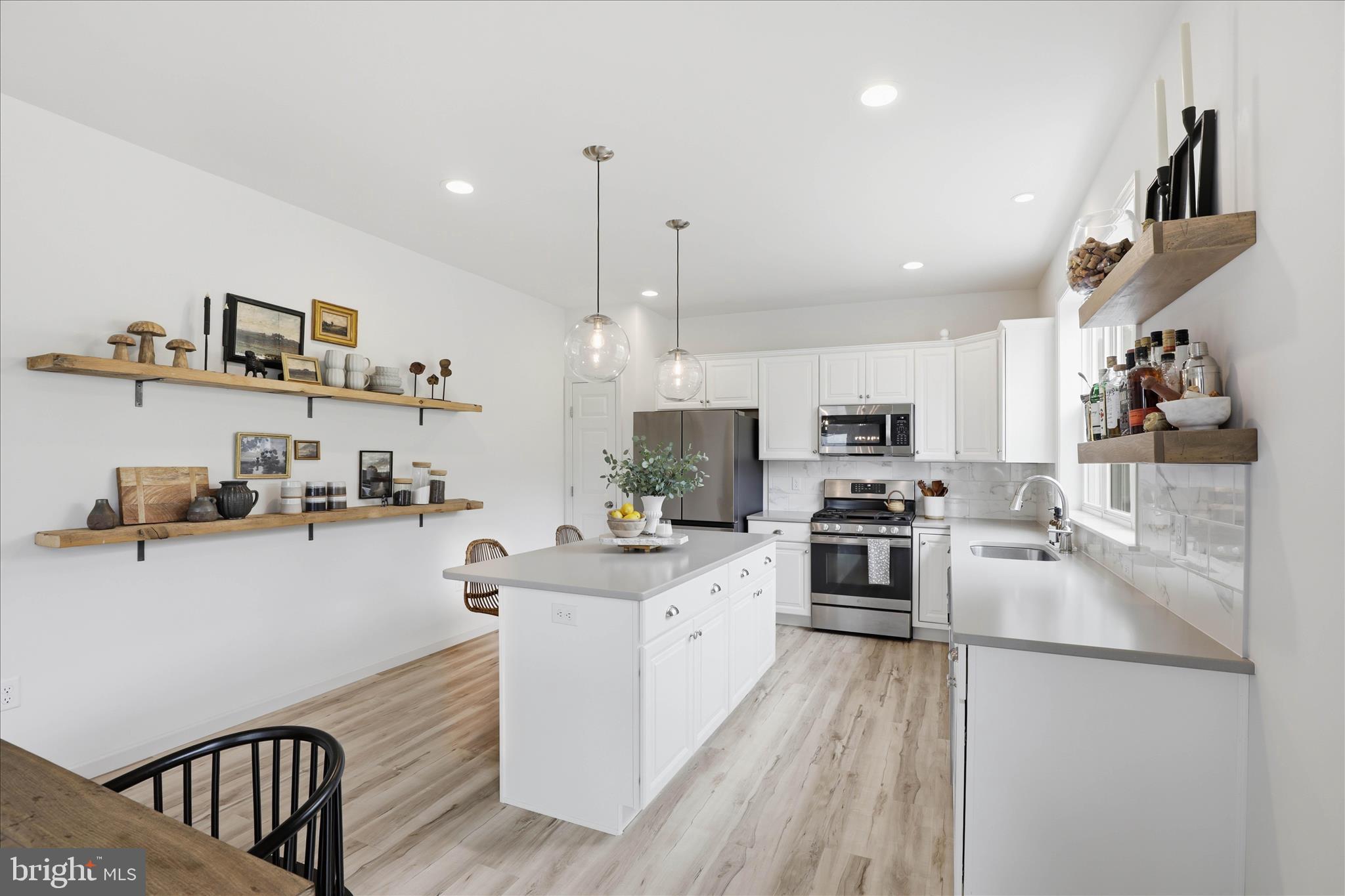CARRIAGE HILL - Residential