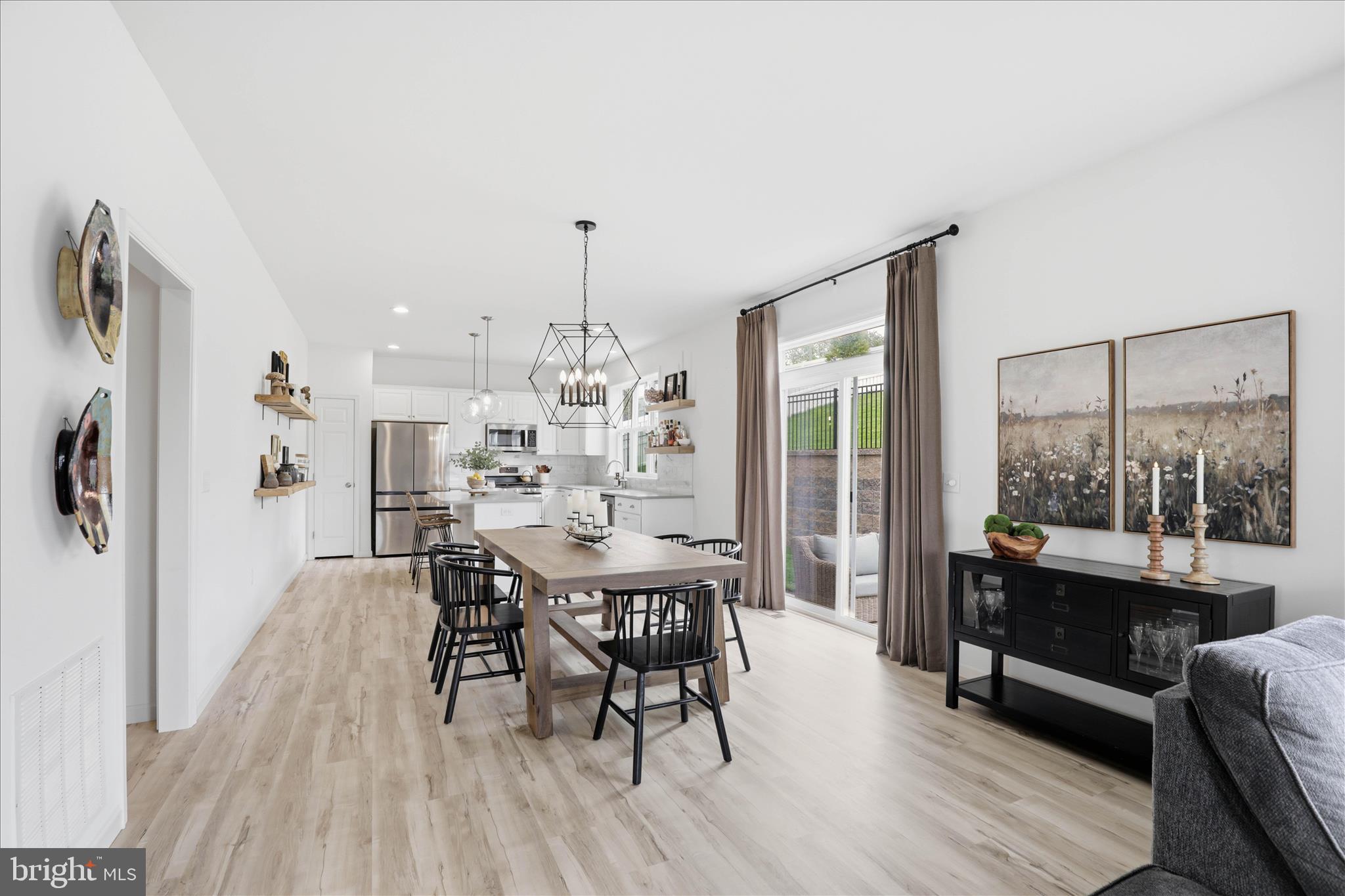 CARRIAGE HILL - Residential