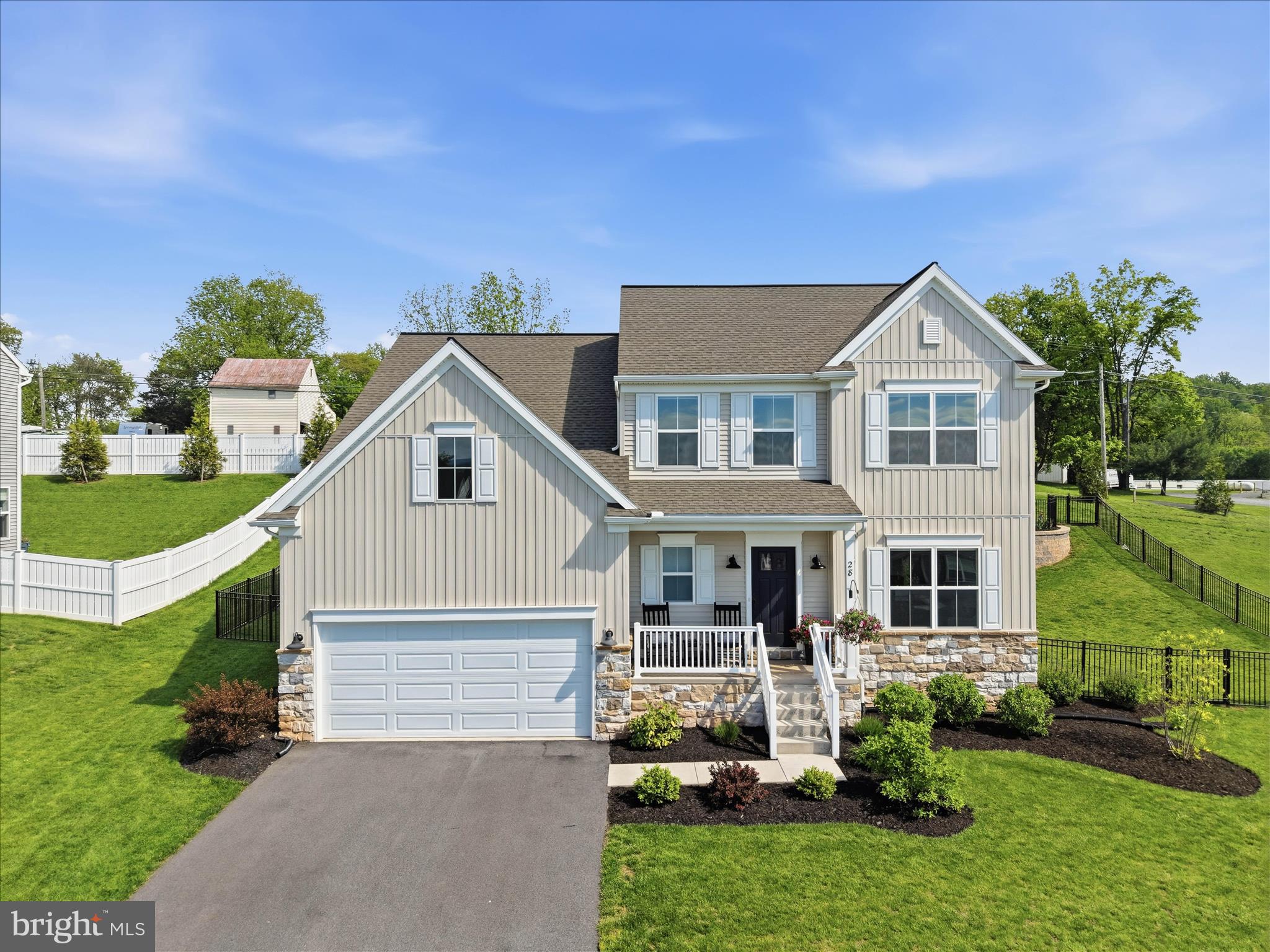 CARRIAGE HILL - Residential