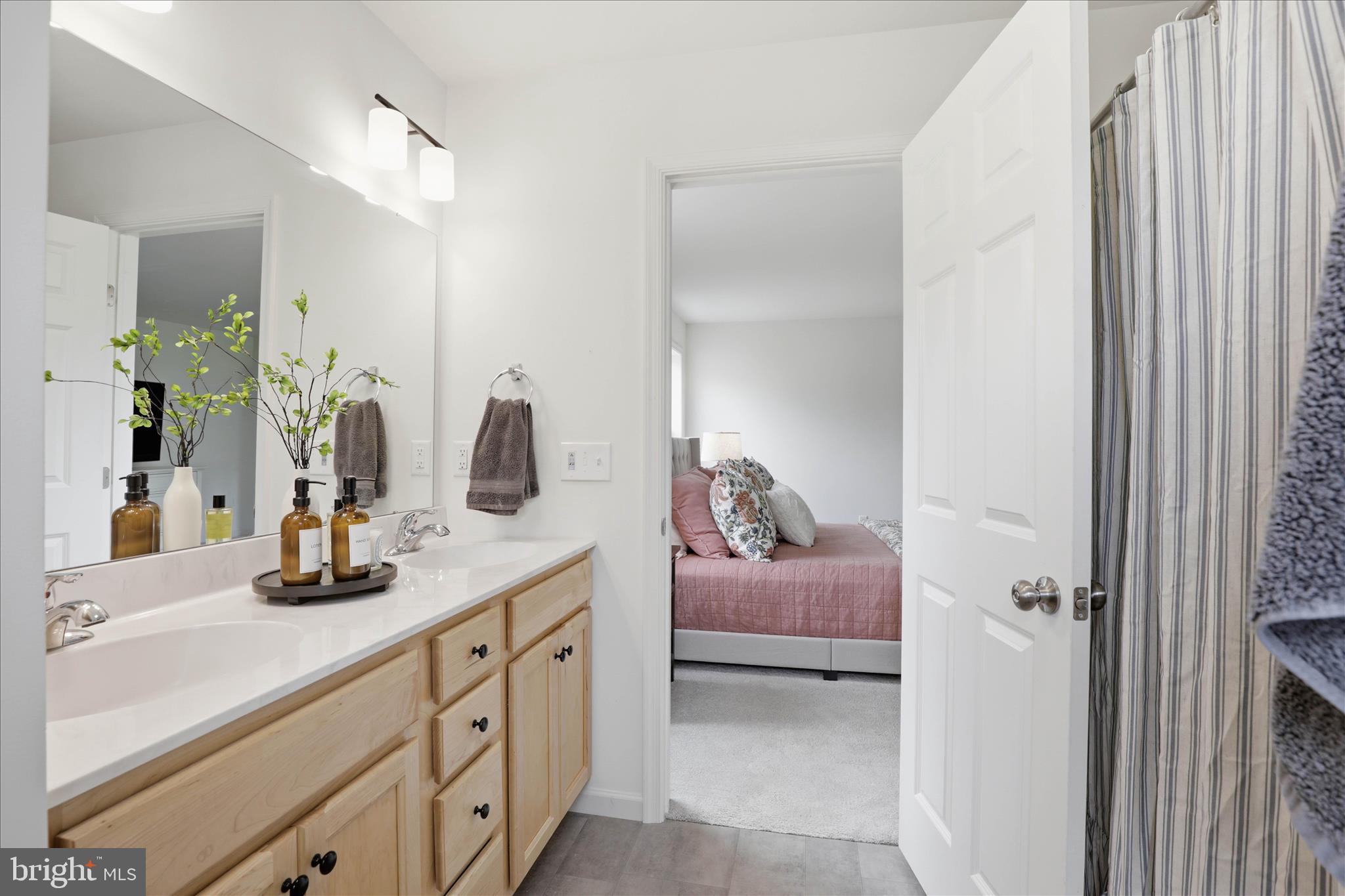 CARRIAGE HILL - Residential
