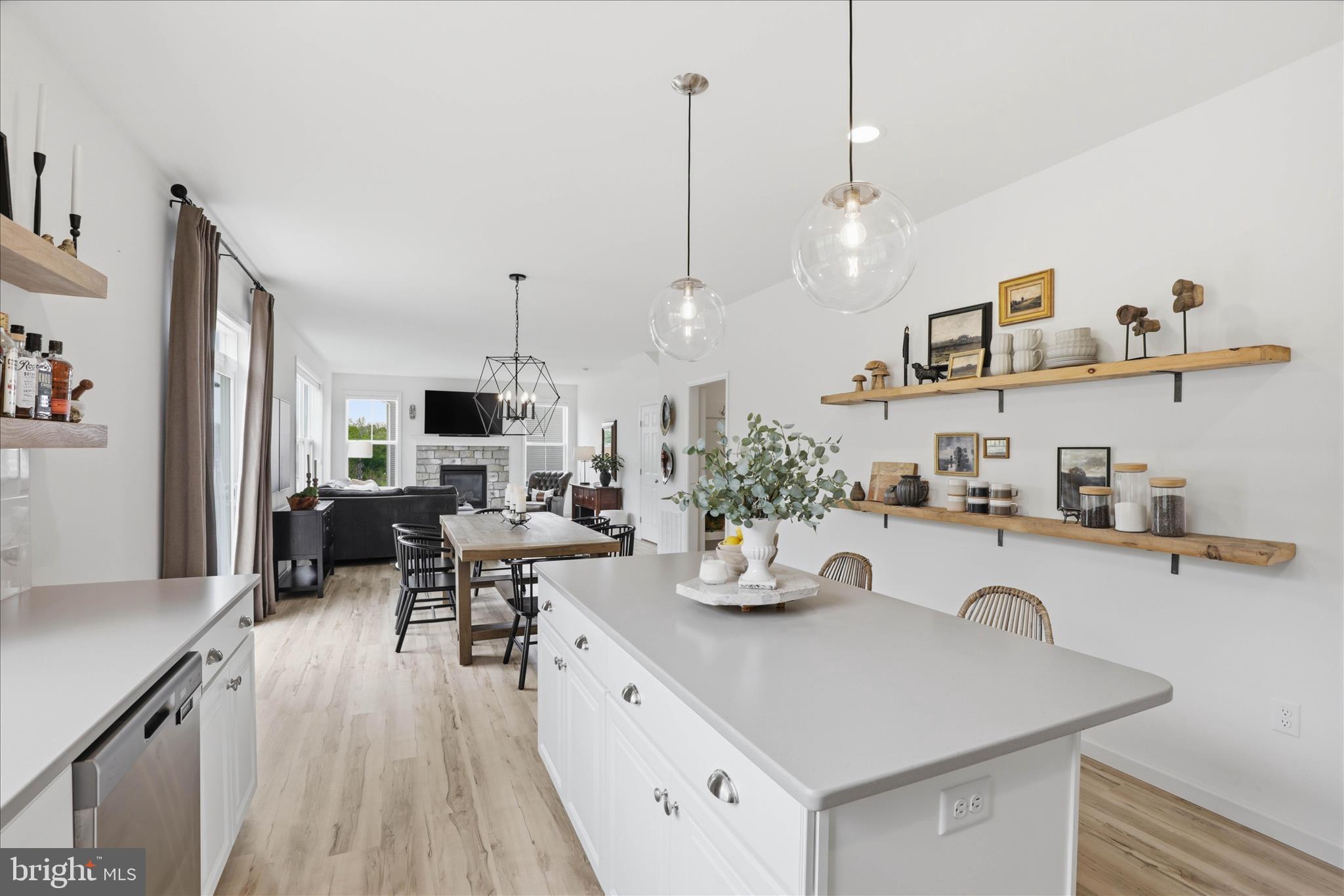 CARRIAGE HILL - Residential