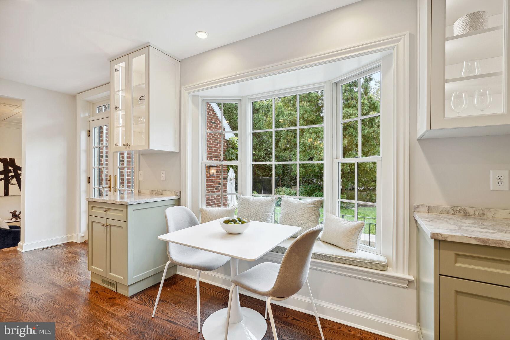 SPRING VALLEY - Residential