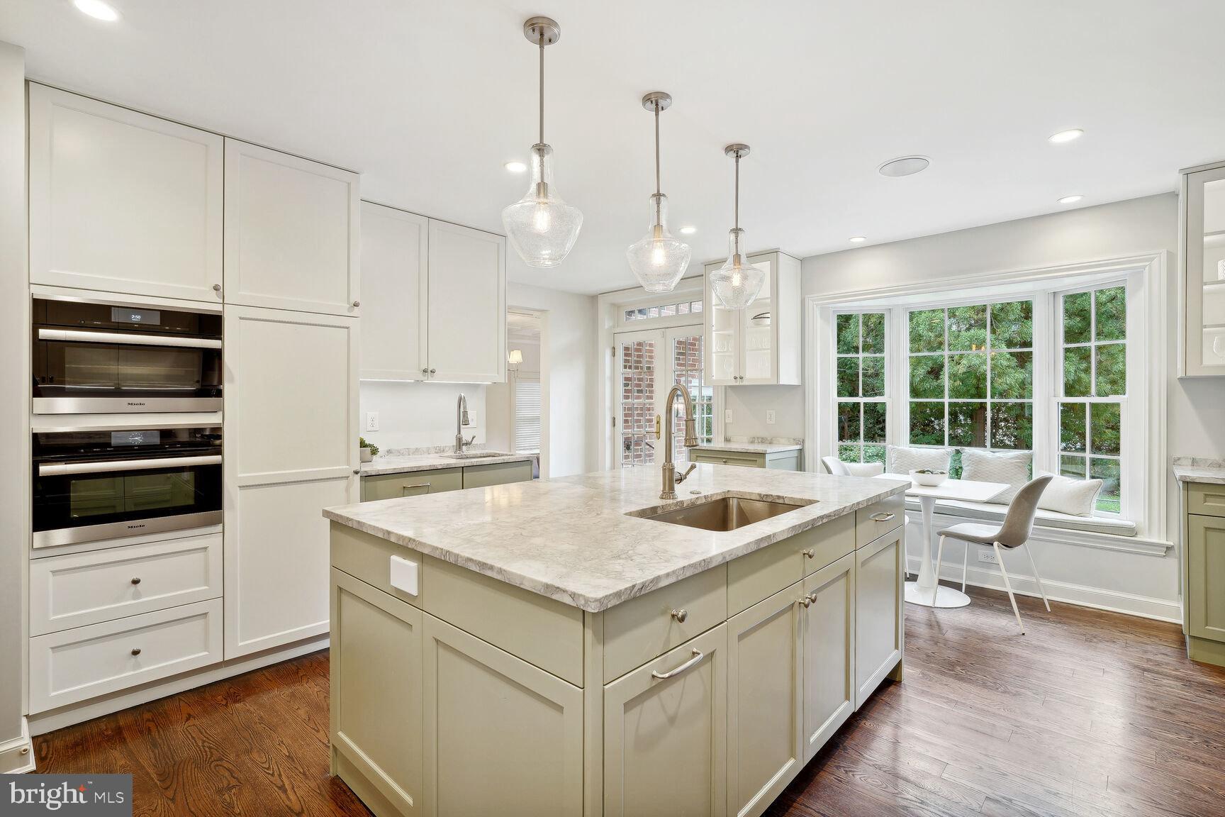 SPRING VALLEY - Residential
