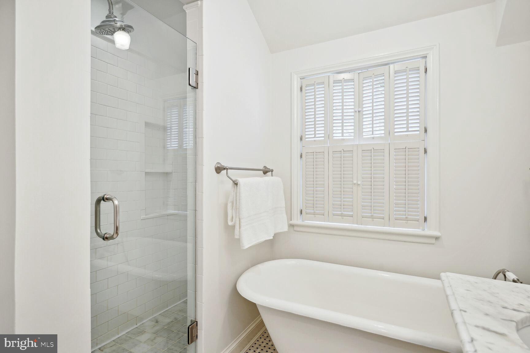 SPRING VALLEY - Residential