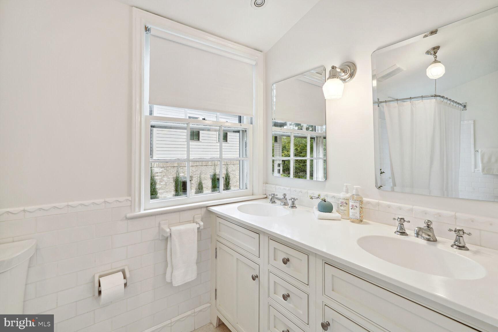 SPRING VALLEY - Residential