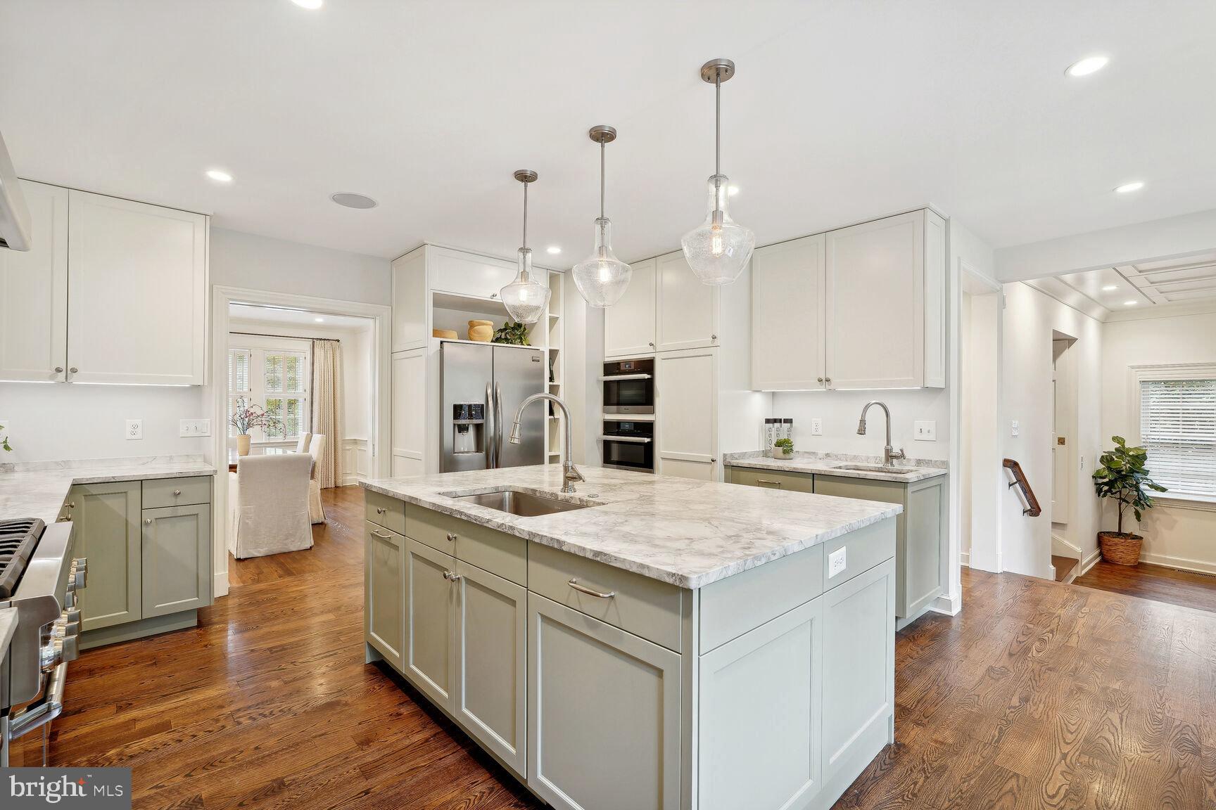 SPRING VALLEY - Residential