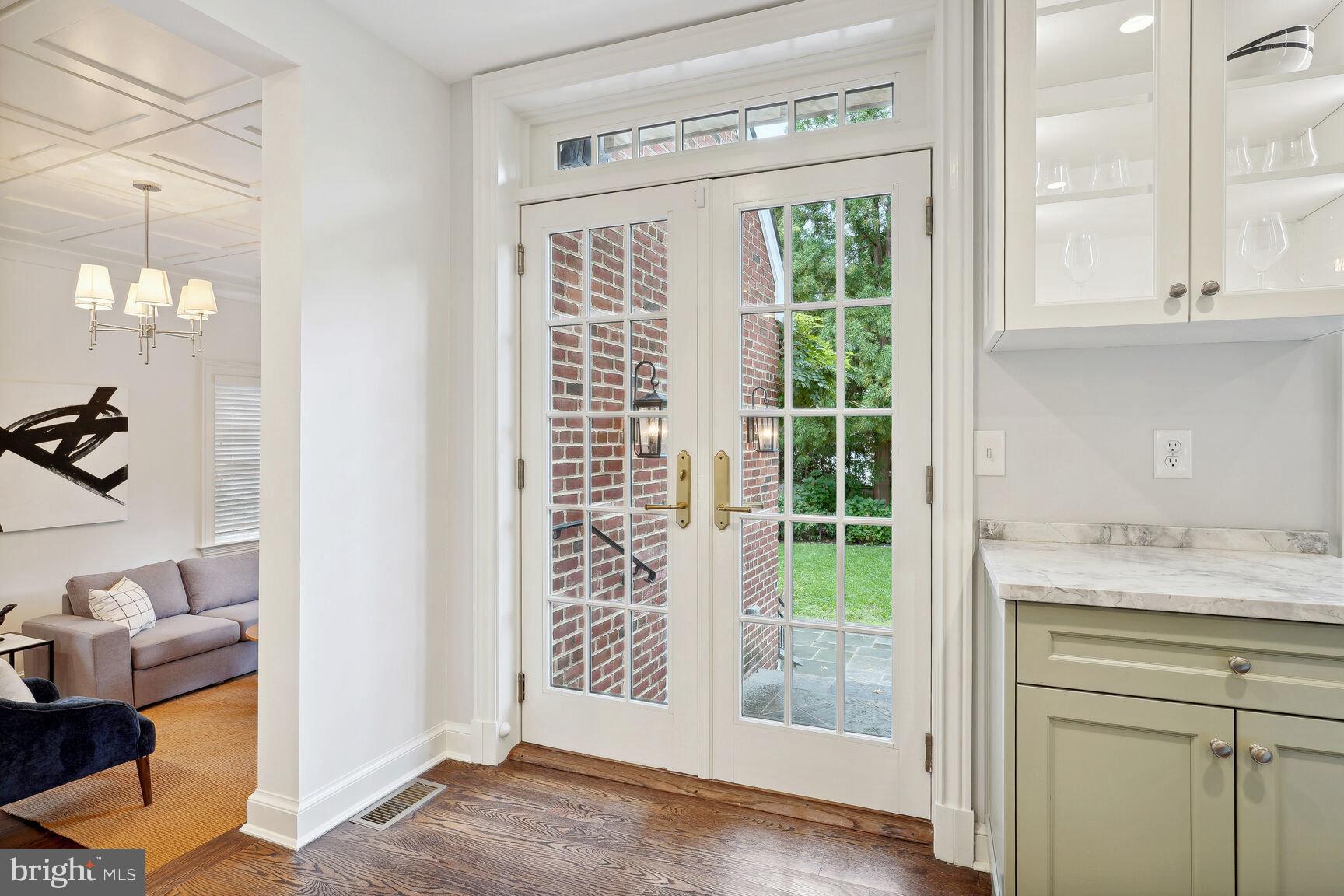 SPRING VALLEY - Residential