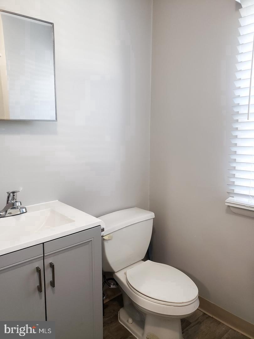 3302 WASHINGTON BLVD #203 & 204