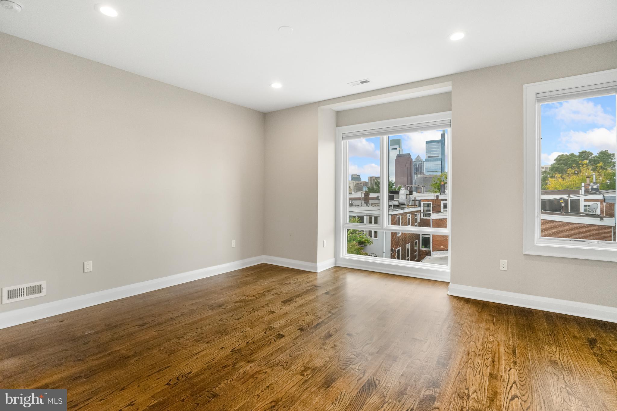 ART MUSEUM AREA - Residential