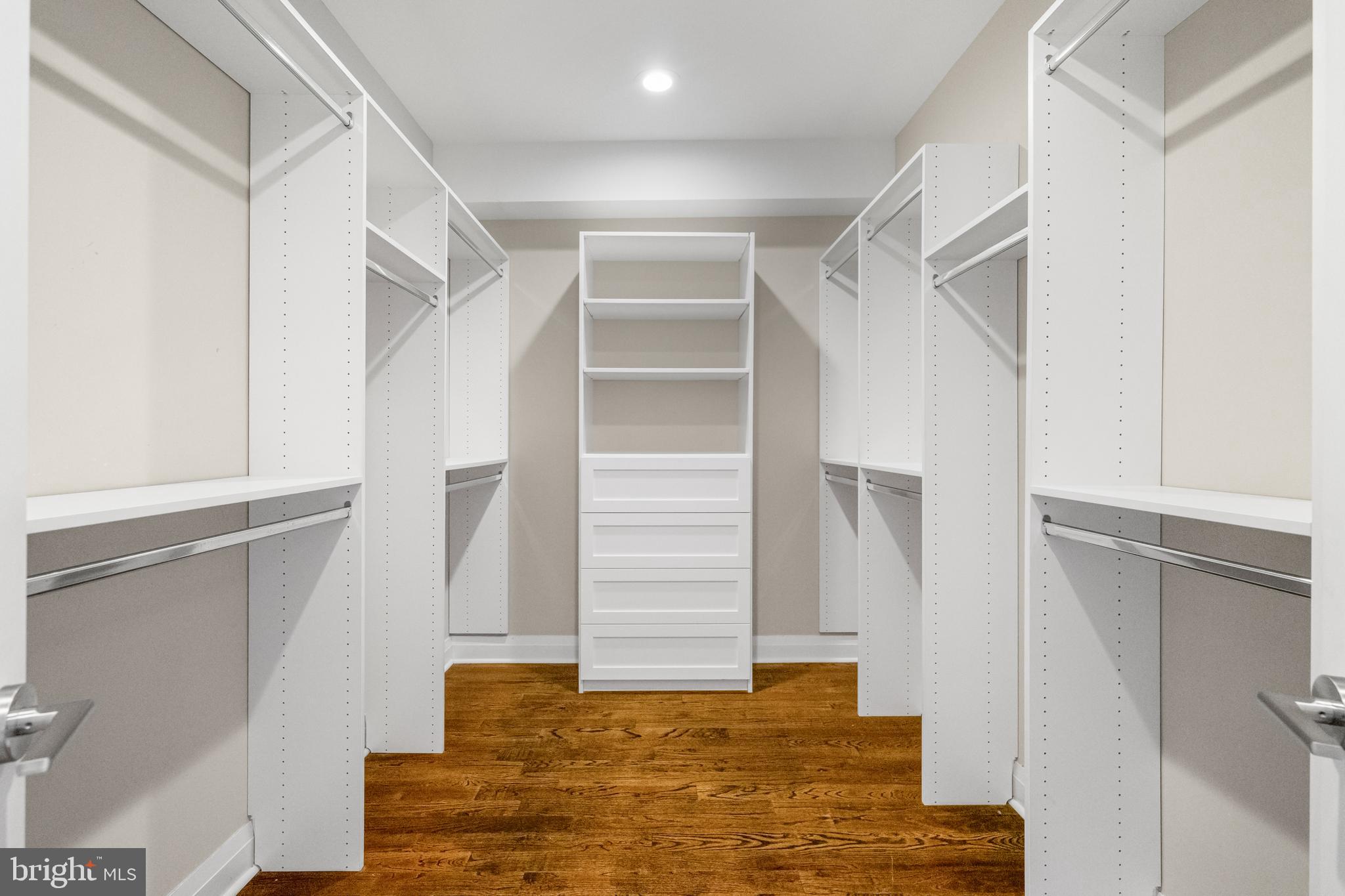 ART MUSEUM AREA - Residential